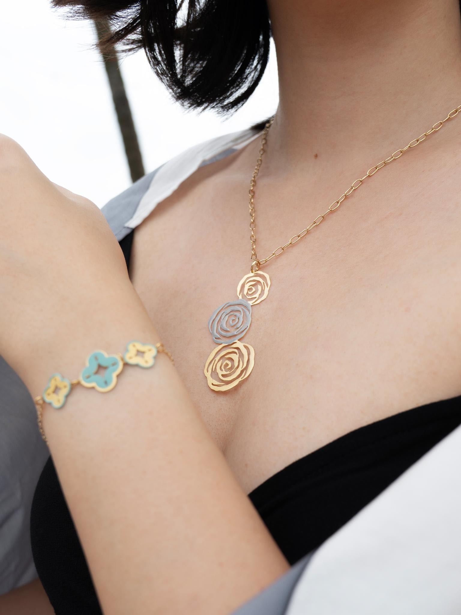 EMBRACE JEWELLERY | Rose Necklace