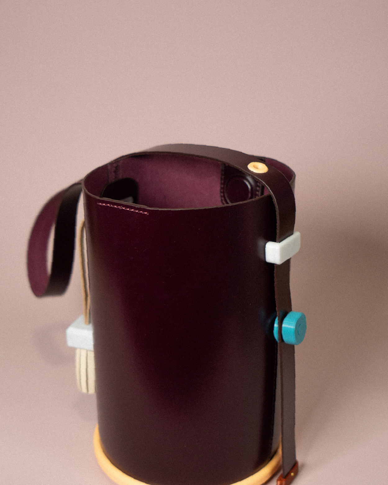 TOW TOW | Pail Series 03