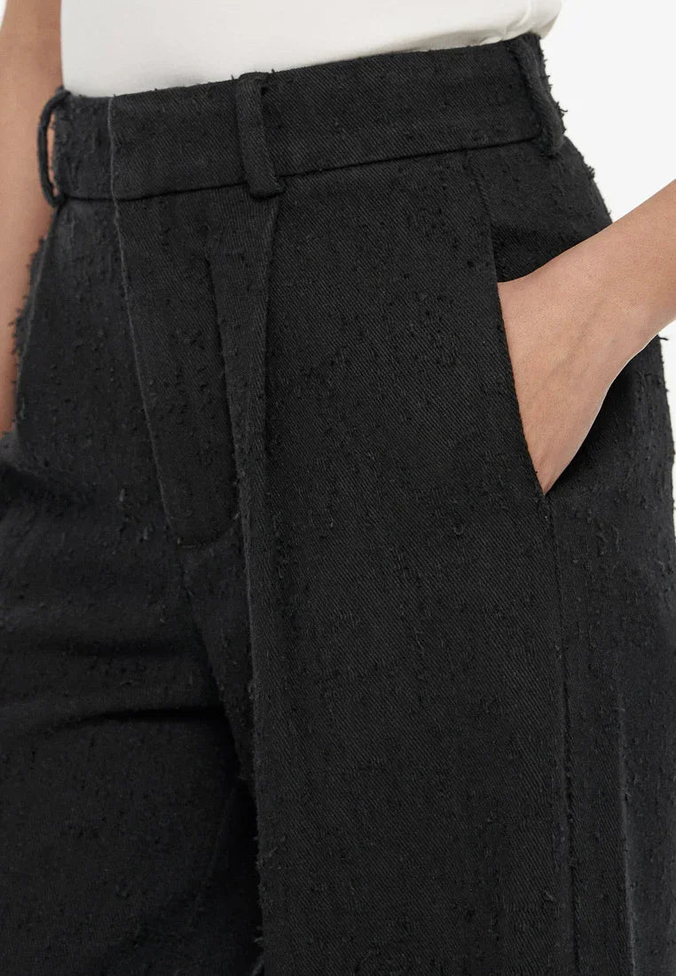 DRESSINGPAULA | High Rise Pleated Jeans