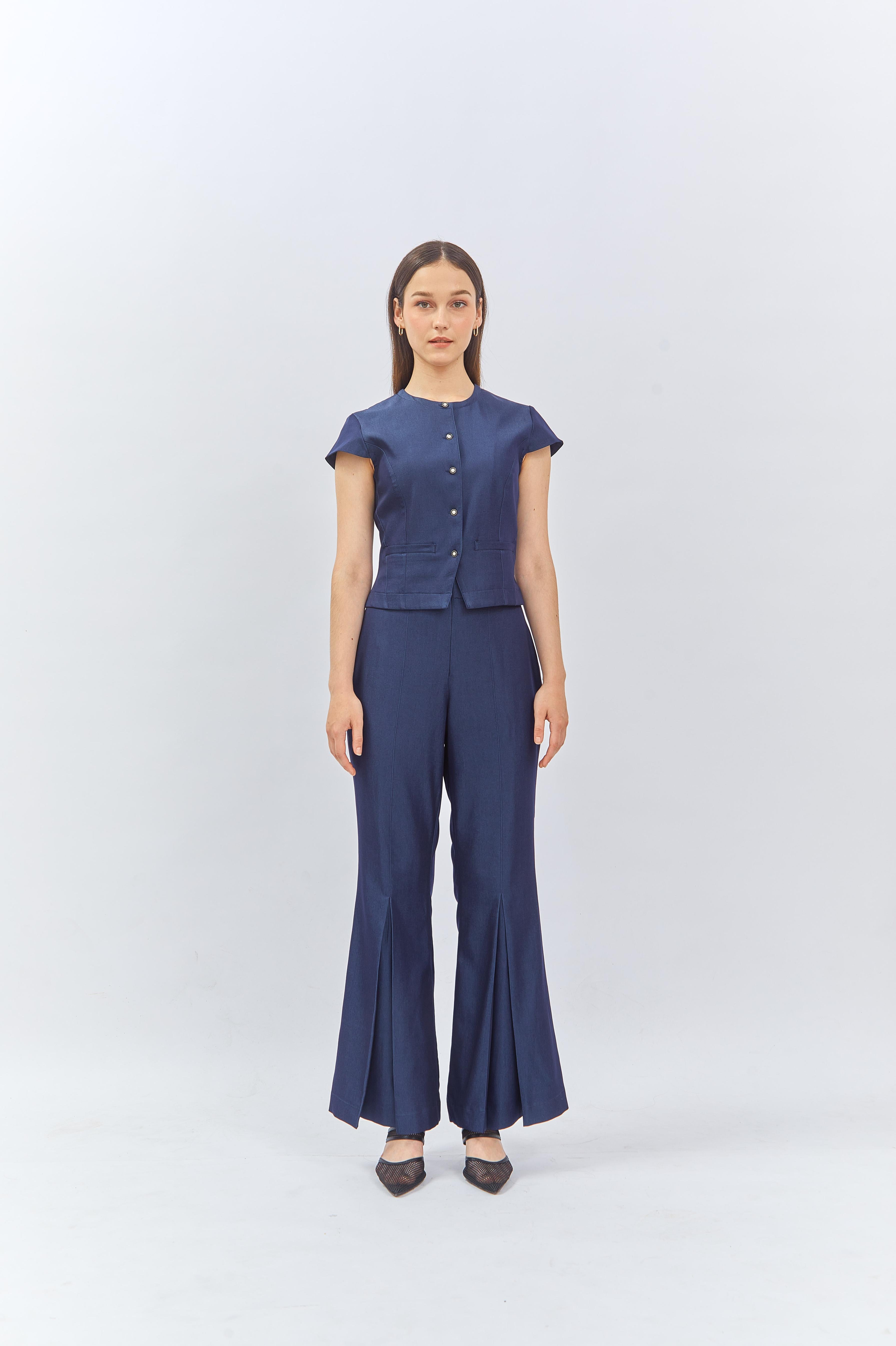 CAELI ECO LUXE | Tailored Button Top