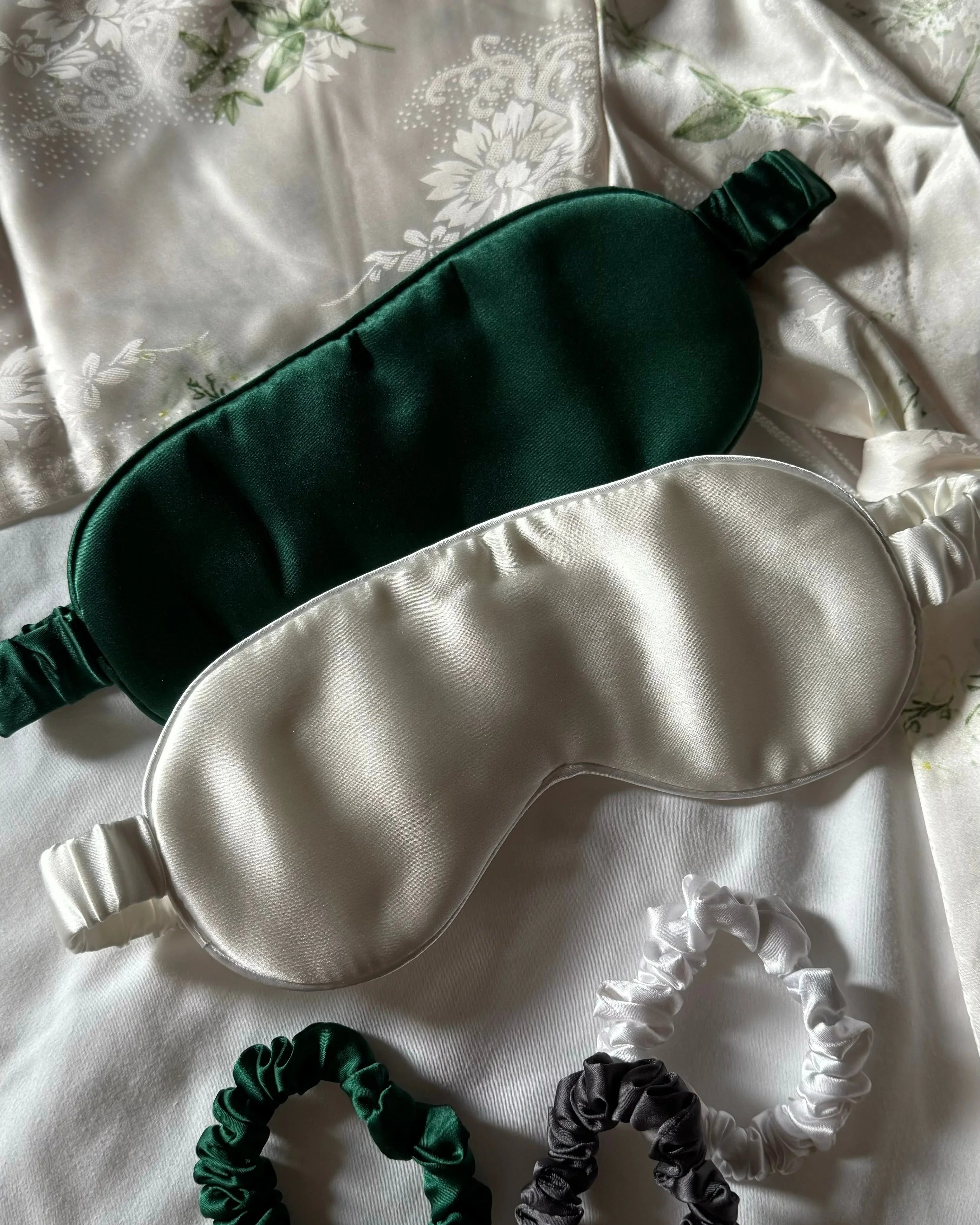 BELLS & BIRDS | Mulberry Silk Eye Mask
