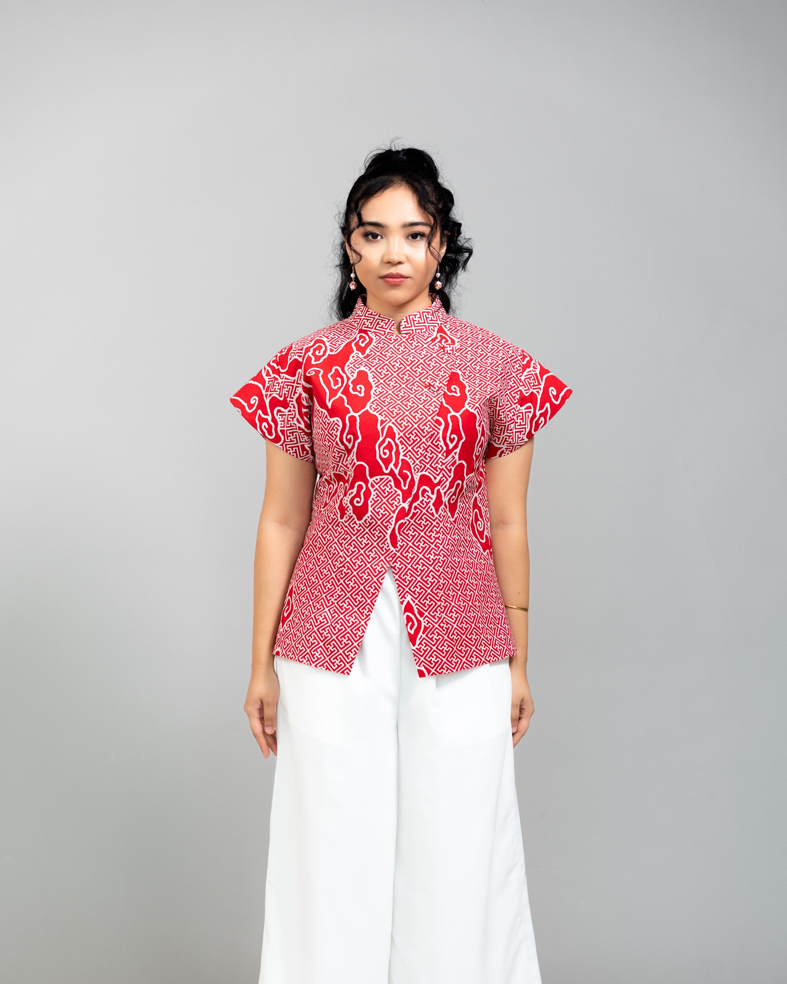 STUDIO GYPSIED | Batik Kebaya Temasek In Tumbuh Saga Seed Red