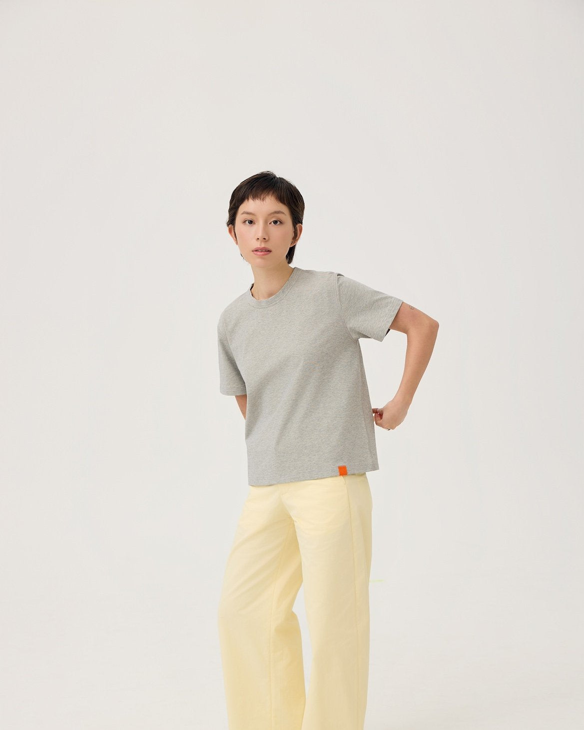 3EIGHTH | Everyday Reversible Tee In Zinc Grey & Lemon Fizz
