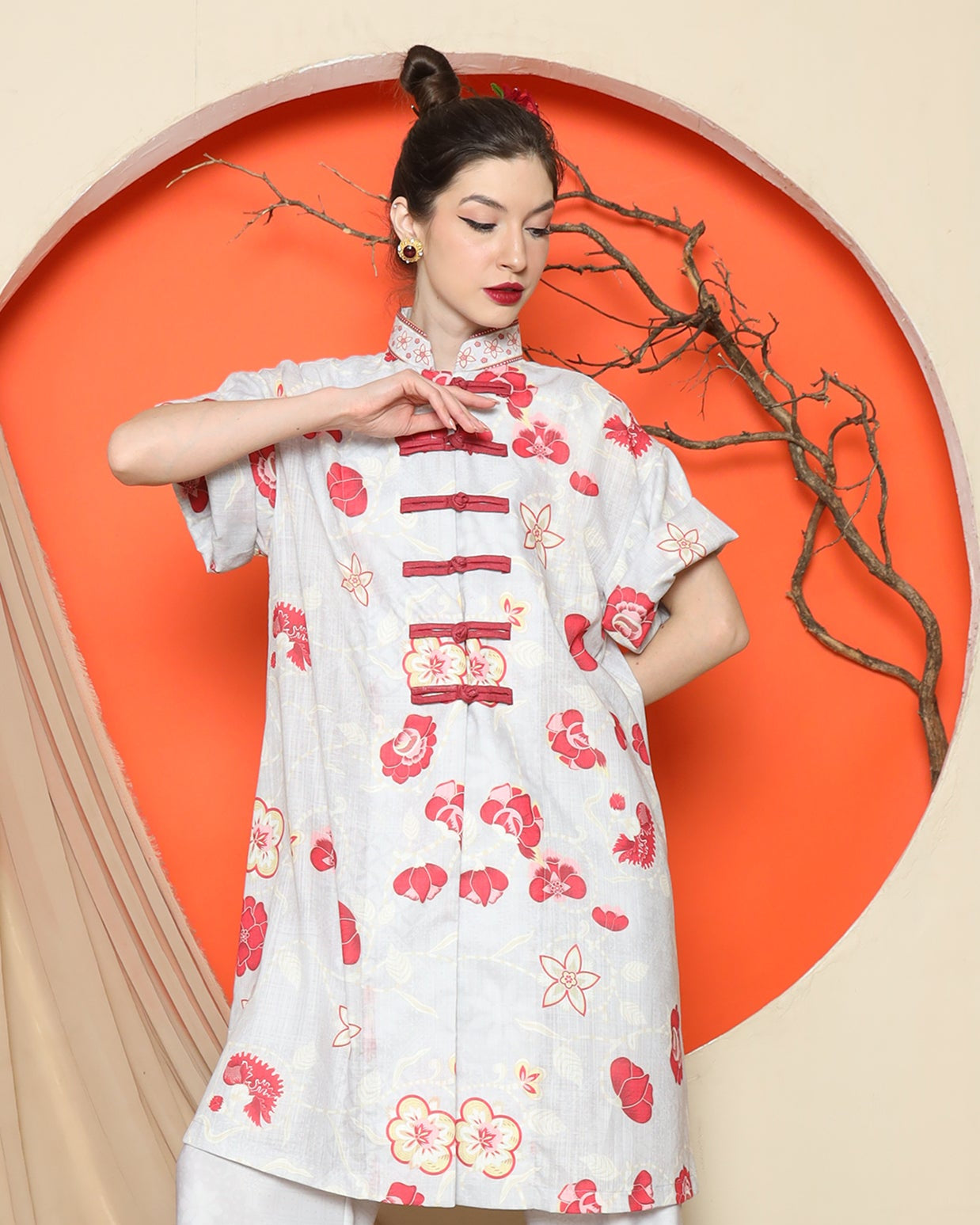 KANZI COLLECTION | Grey Floral Cheongsam Pant Set