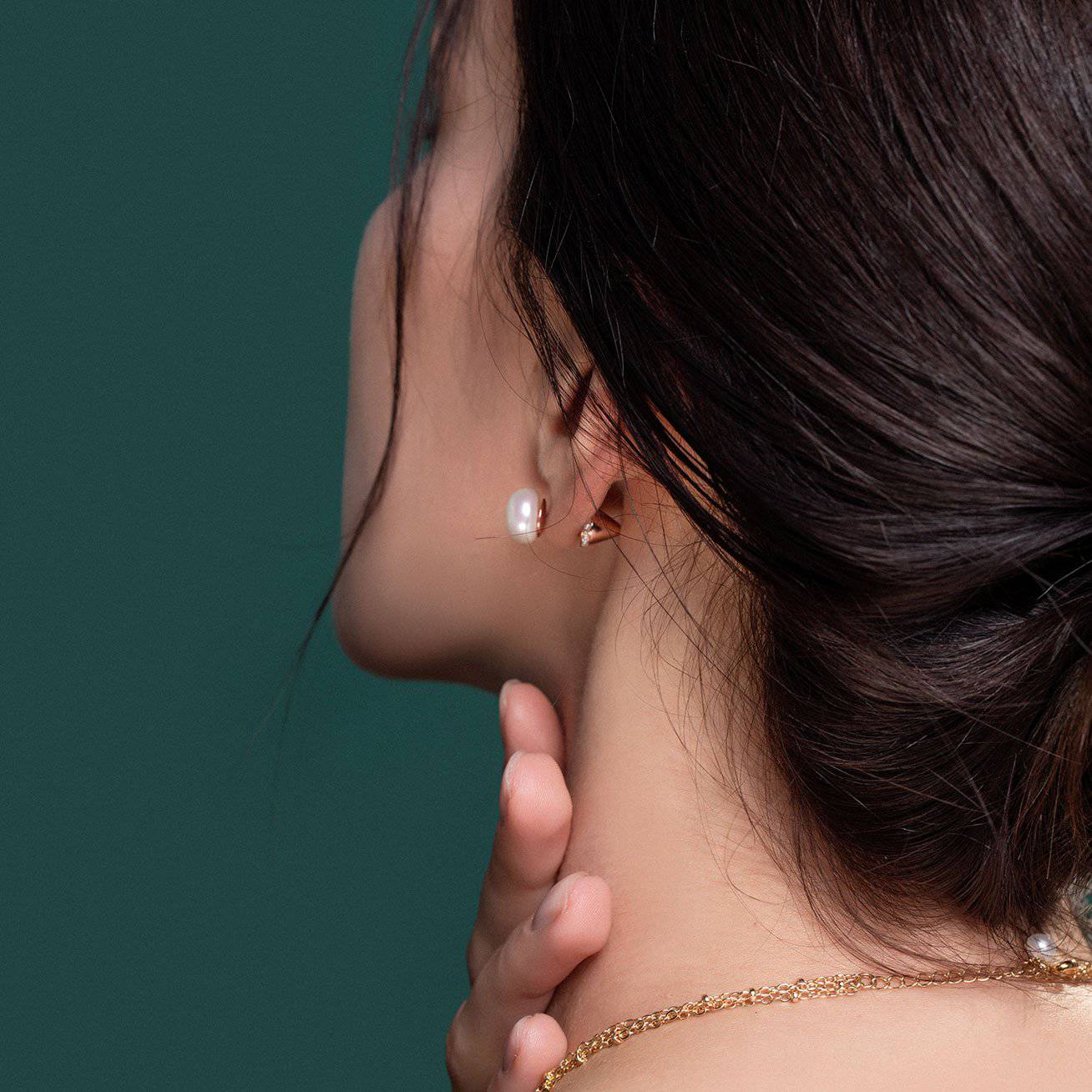 PEARLY LUSTRE | Asian Civilisations Museum Freshwater Pearl Earrings WE00052 | ACM Collection