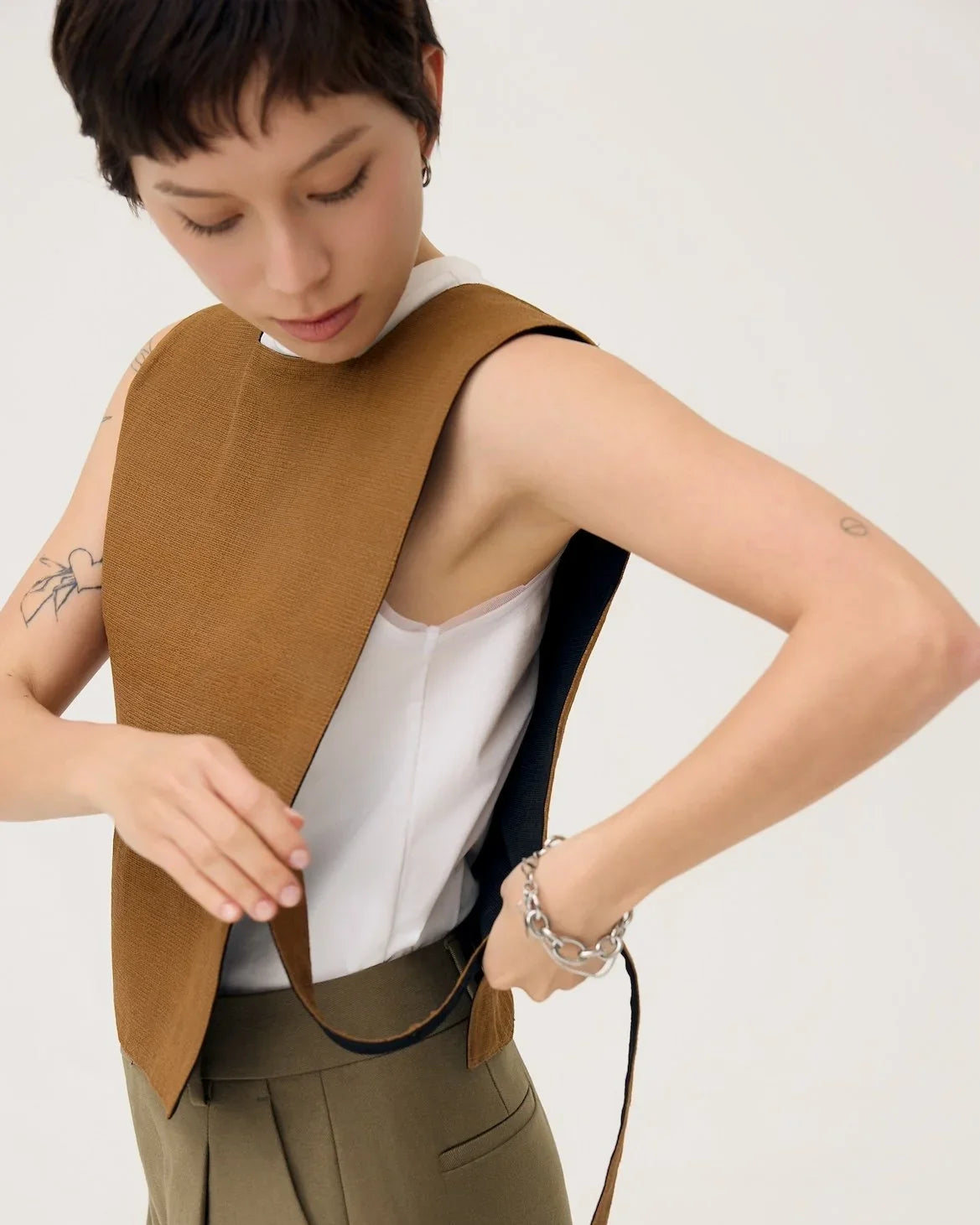 3EIGHTH | GYAKU 2-Way Reversible Vest in Black & Caramel