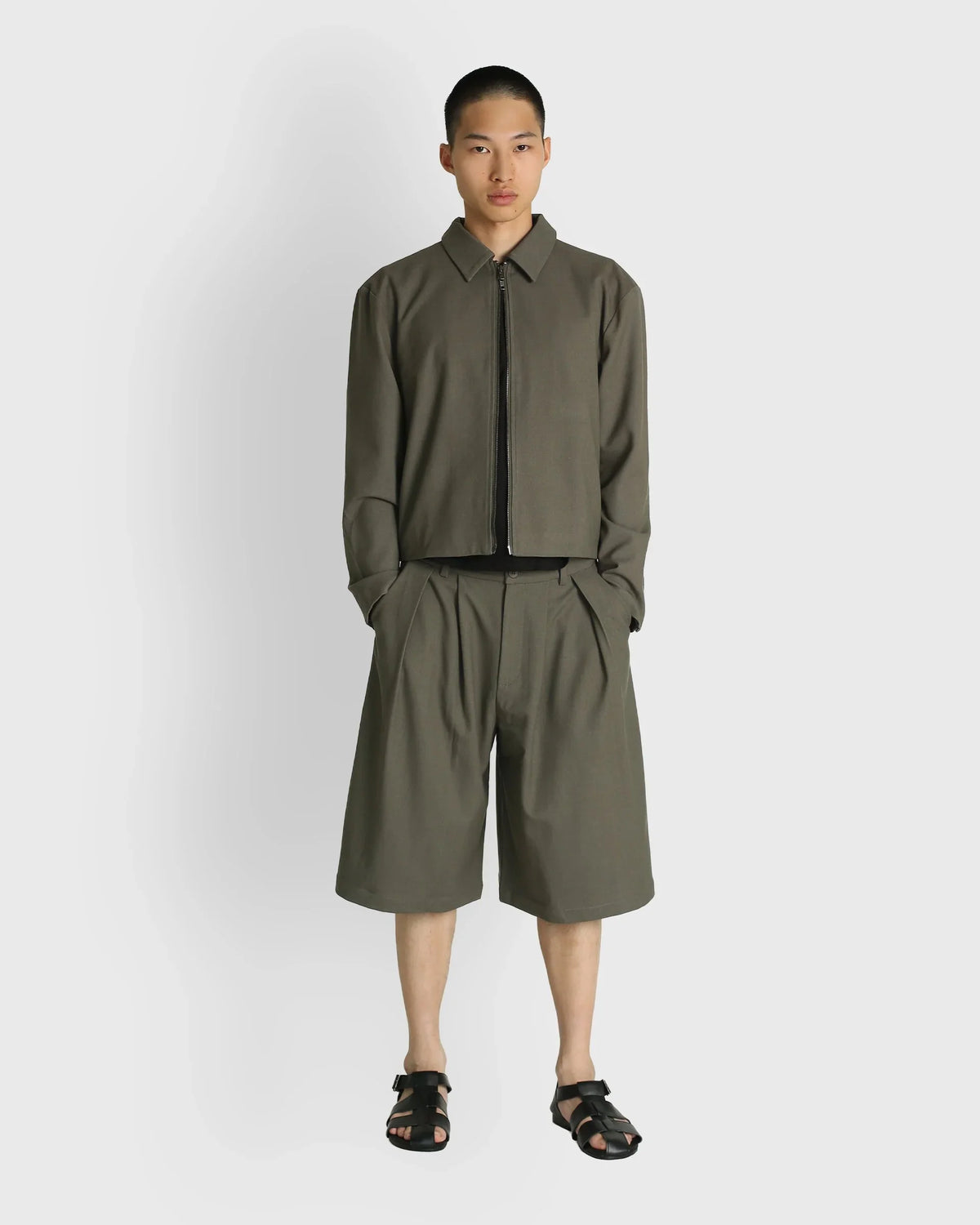 RYMH STUDIO | Wide-Leg Pleated Culottes 003