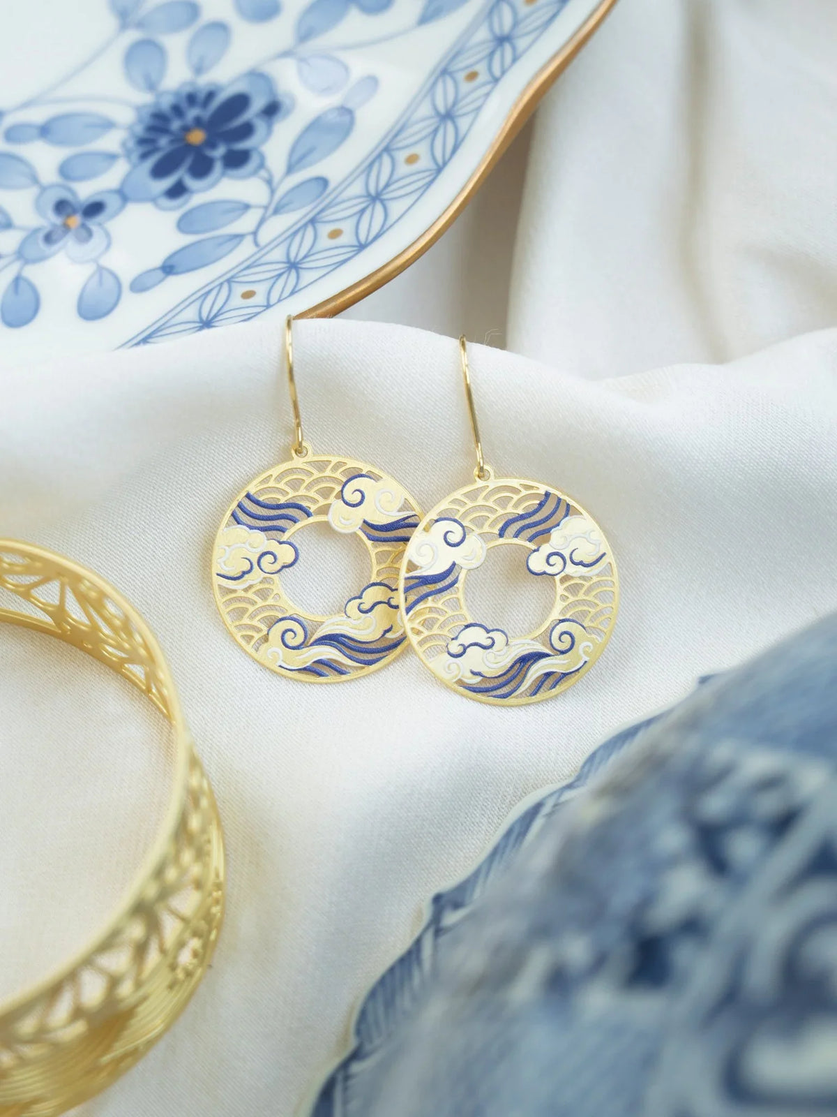 EMBRACE JEWELLERY | Ruyi Clouds Earrings