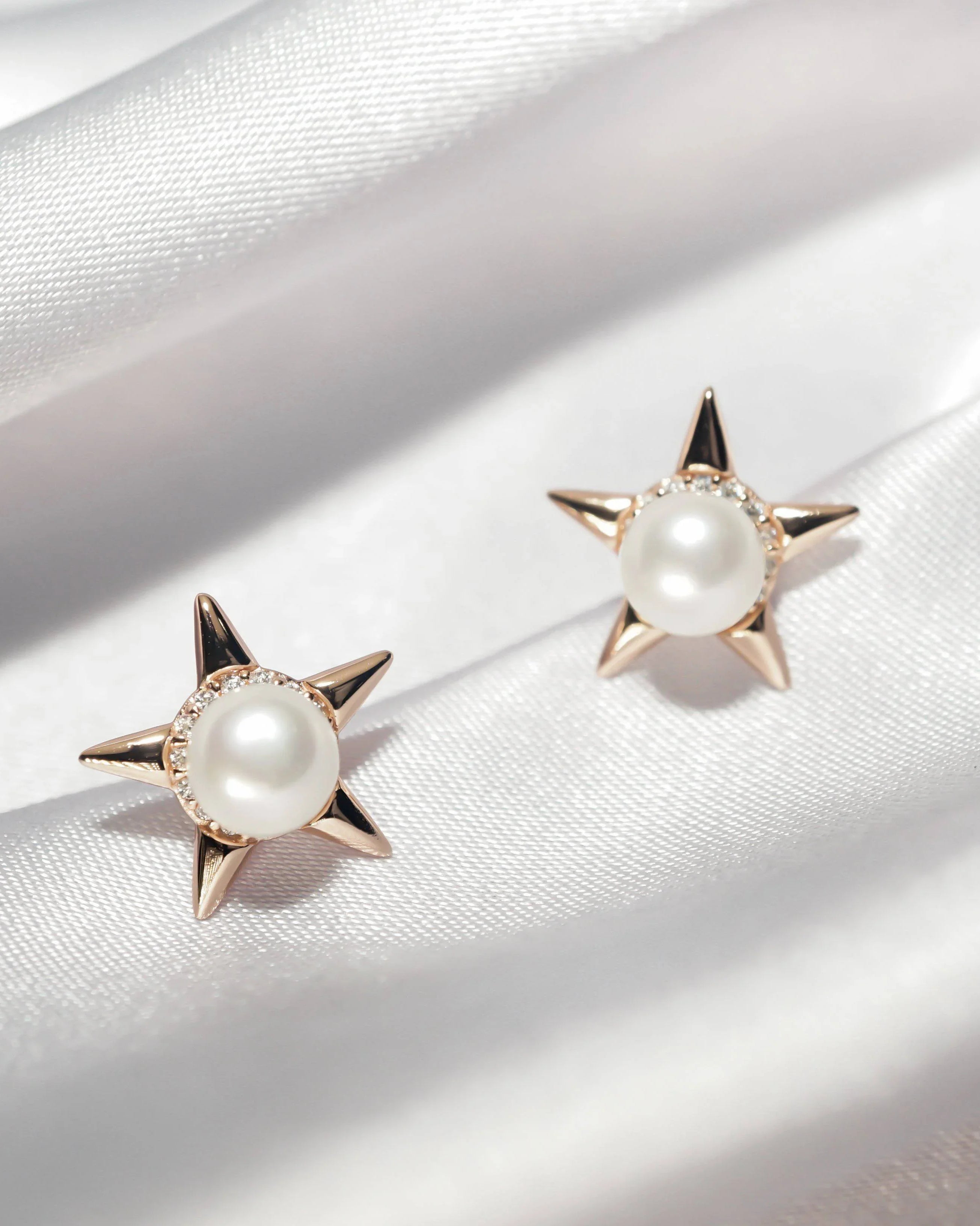 PEARLY LUSTRE | Asian Civilisations Museum Freshwater Pearl Earrings WE00231 | ACM Collection
