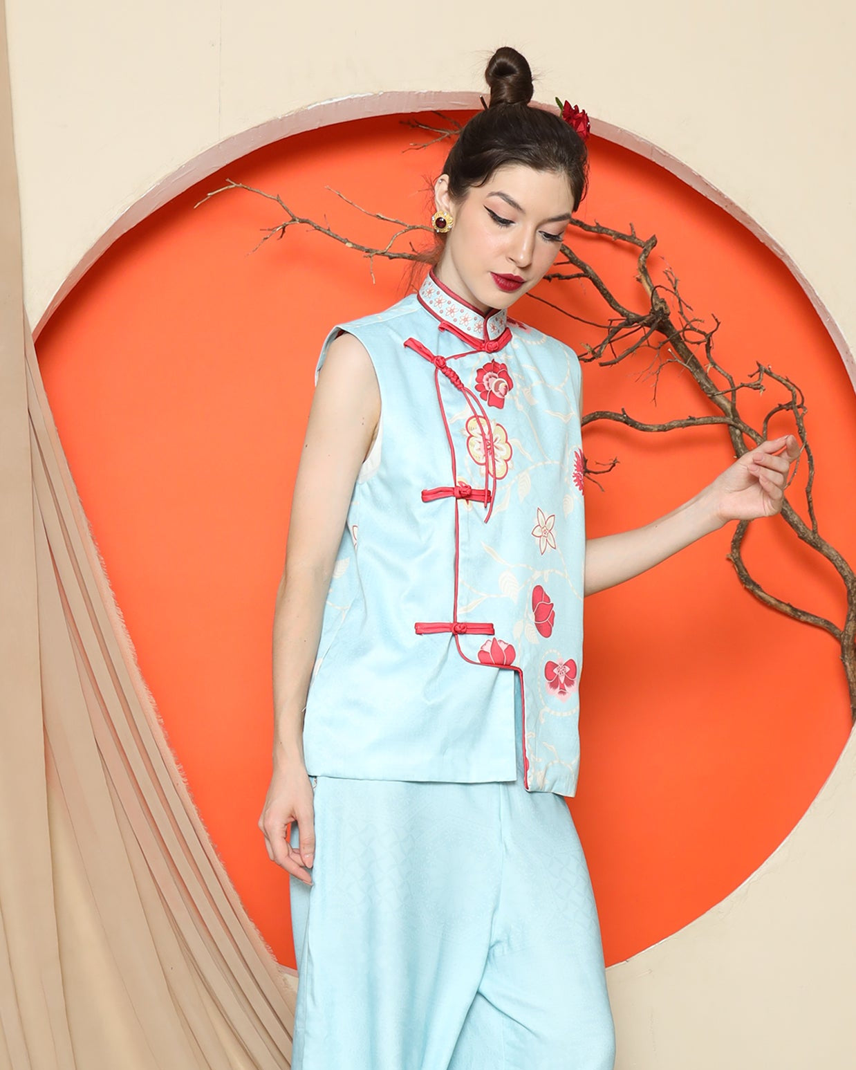 KANZI COLLECTION | Blue Cheongsam Floral Vest With Pant Set