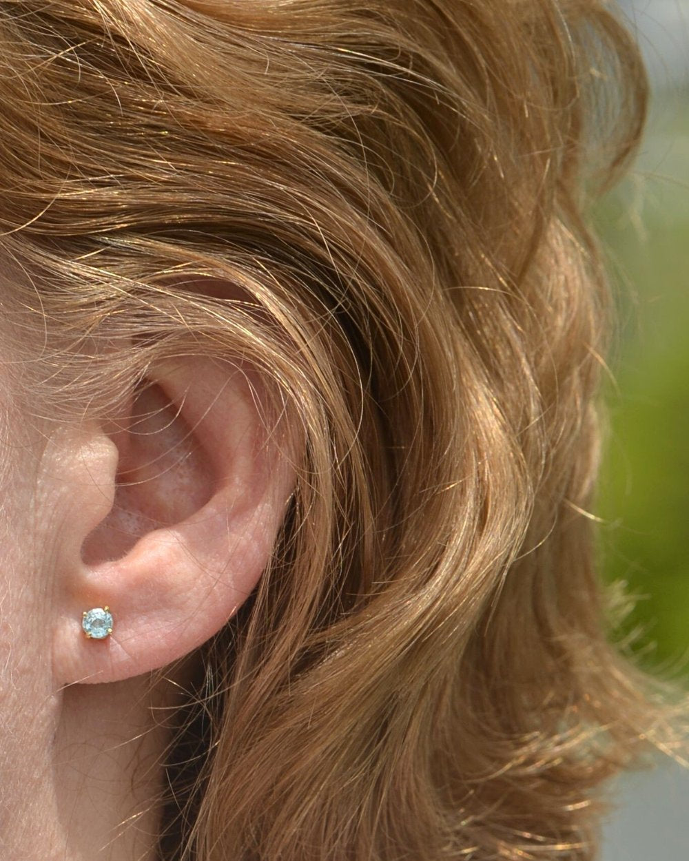 CREATIVE JEWELLERY STUDIO | Burmese Aquamarine, Yellow Gold Stud Earrings by Design of Gems