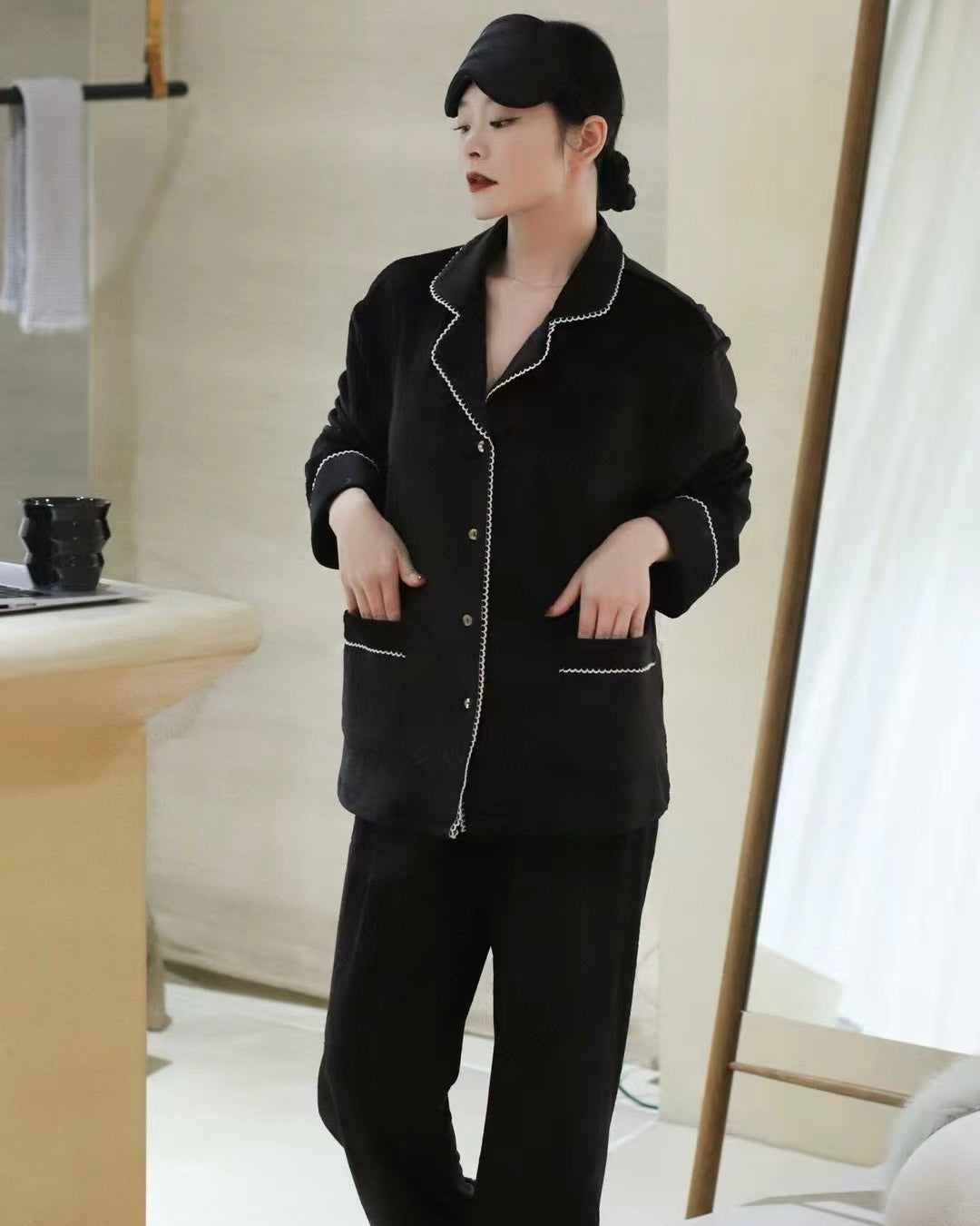 BELLS & BIRDS | Jardin Fleece Pants Set (Black)