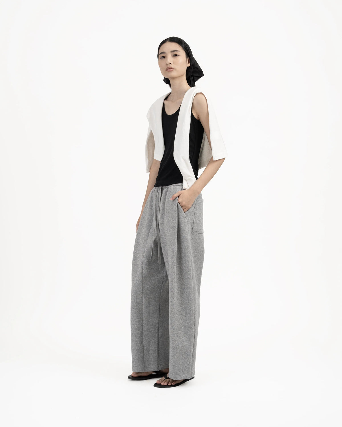 GRAYE | Modal-Cashmere Tank | Black
