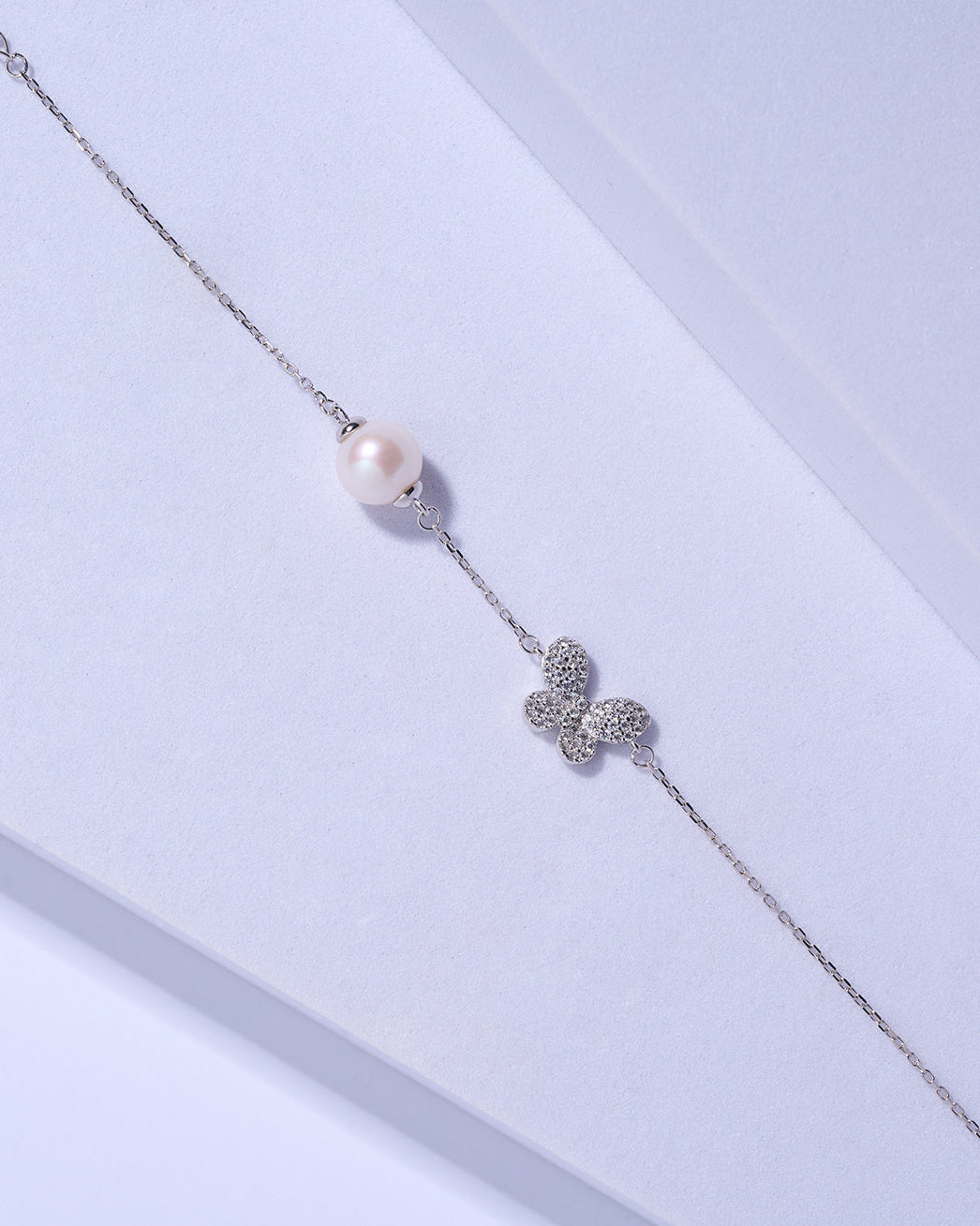 PEARLY LUSTRE | Elegant Freshwater Pearl Bracelet WB00007 | GARDENS