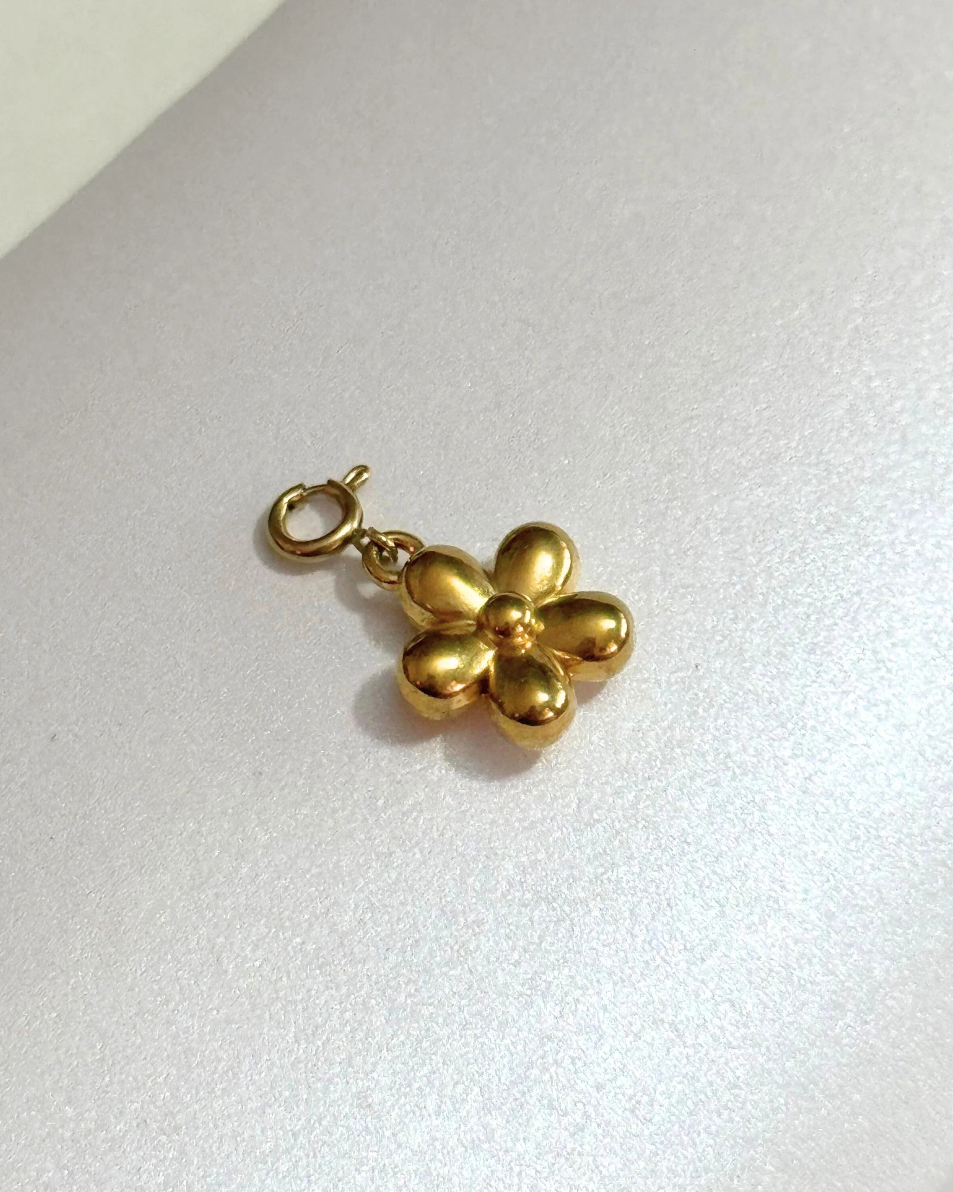 THE ANTECEDENT STORE | P - Flower 18K Gold Plated Pendant