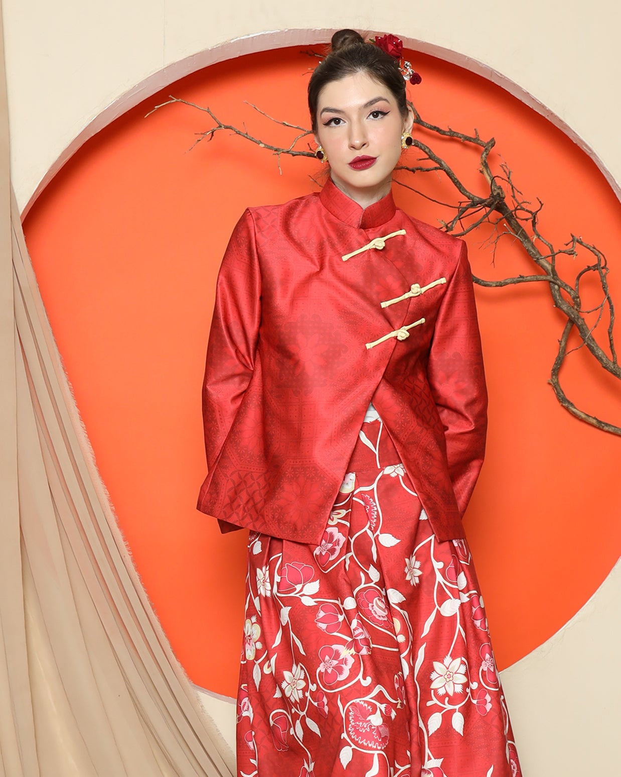 KANZI COLLECTION | Red Floral Jacquard Jacket With Skirt Set