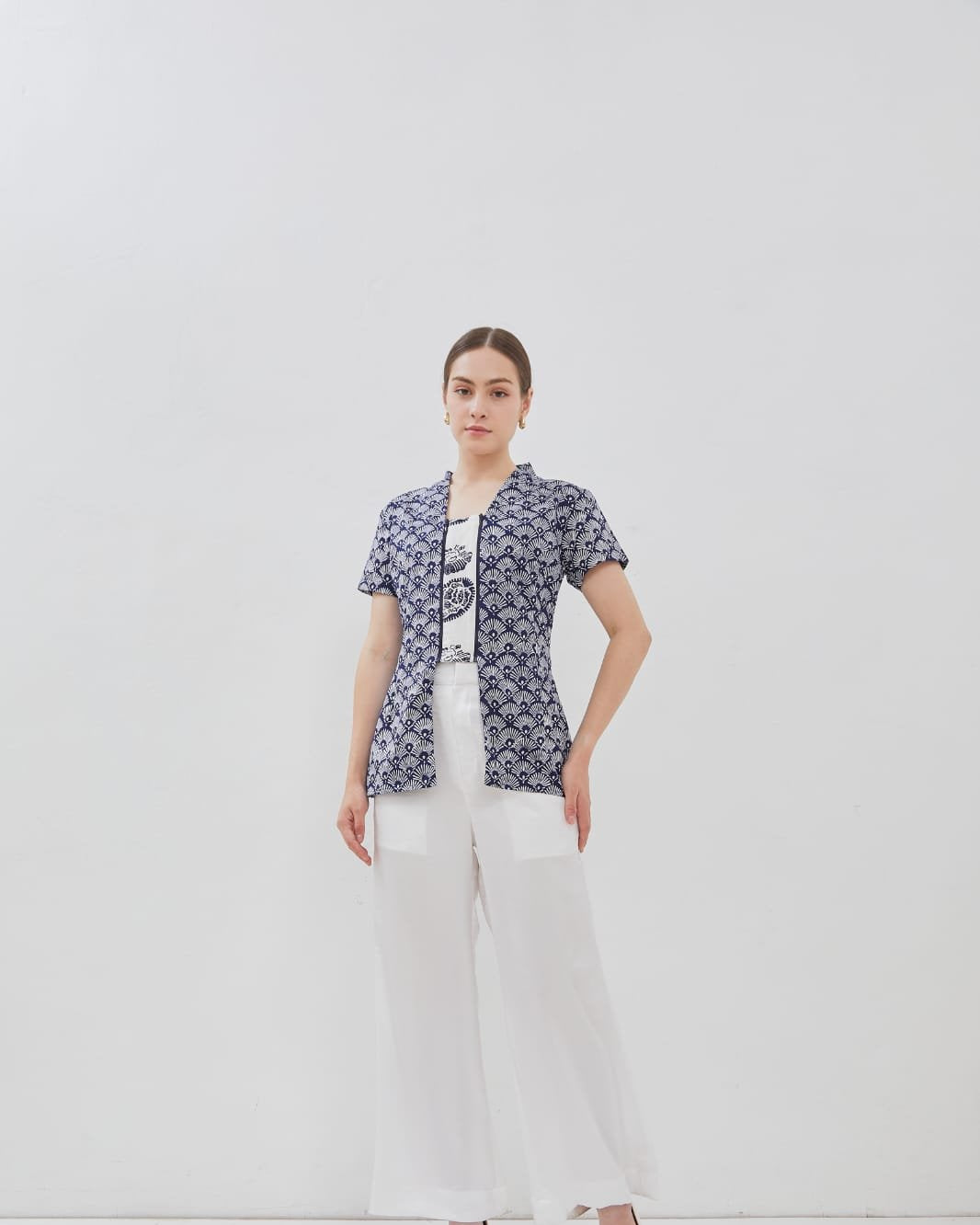 ANS.EIN | PEACOCK Navy Batik Kebaya Peplum Top