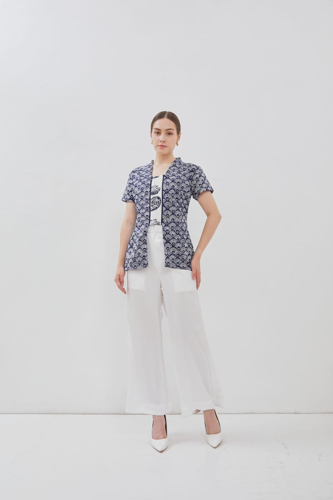 ANS.EIN | PEACOCK Navy Batik Kebaya Peplum Top