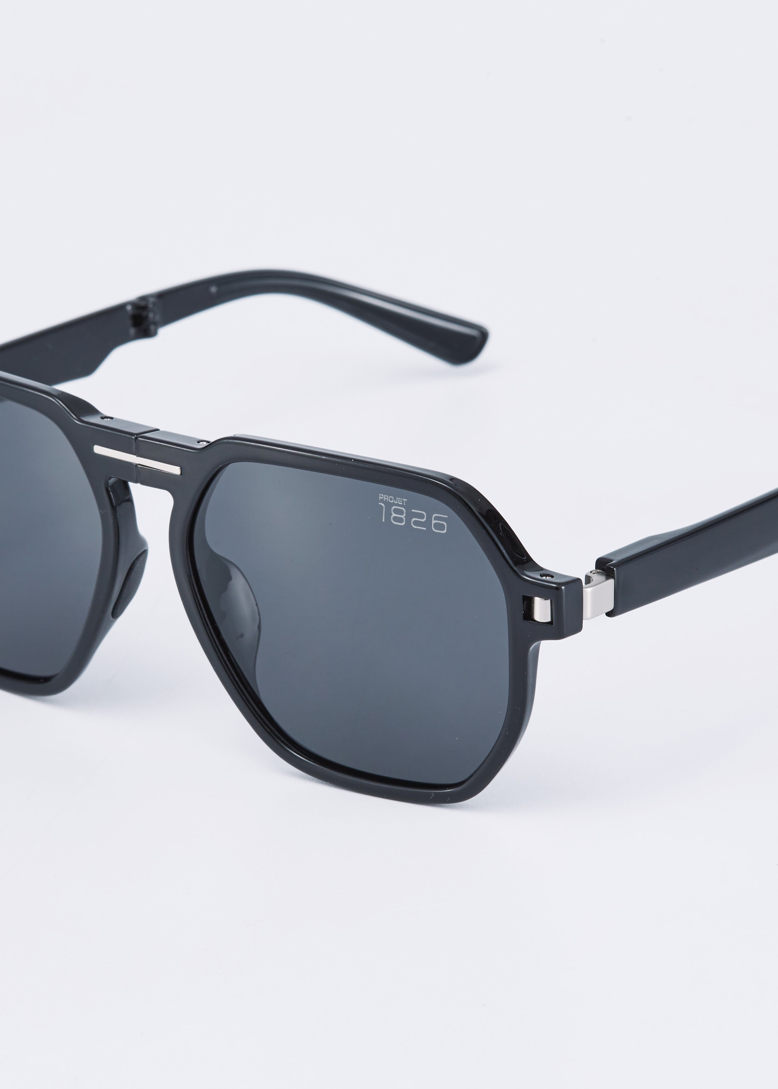 PROJECTWEAR | DAEMYN Polarized Sunglasses Black/Black