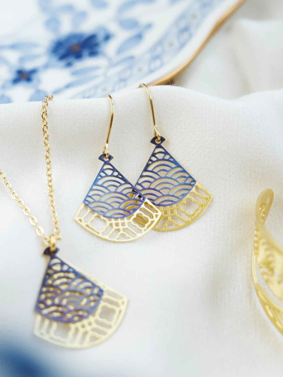 EMBRACE JEWELLERY | Fan Earrings