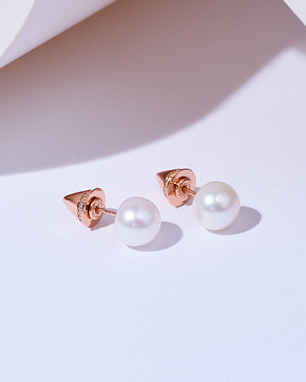 PEARLY LUSTRE | Asian Civilisations Museum Freshwater Pearl Earrings WE00052 | ACM Collection