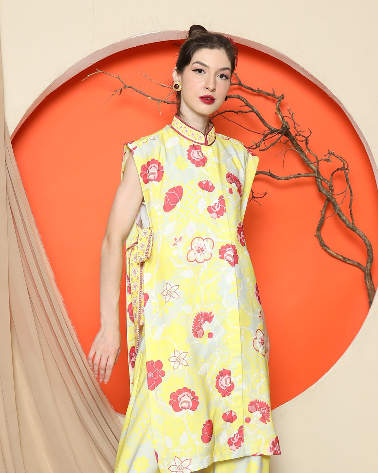 KANZI COLLECTION | Yellow Vest Kimono Jacquard Floral Pant Set