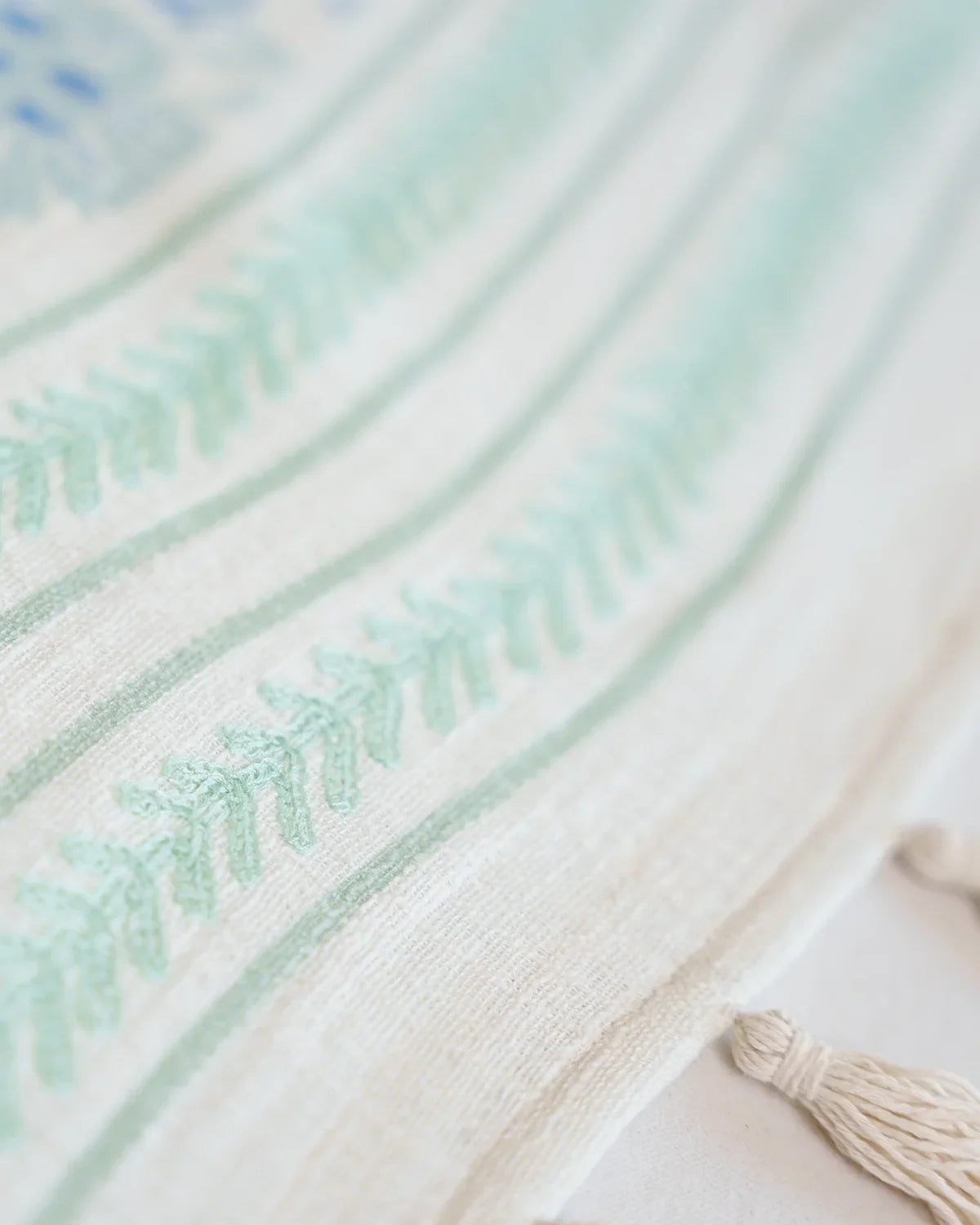 MEJA MAISON DE BALI | The Amour Table Cloth