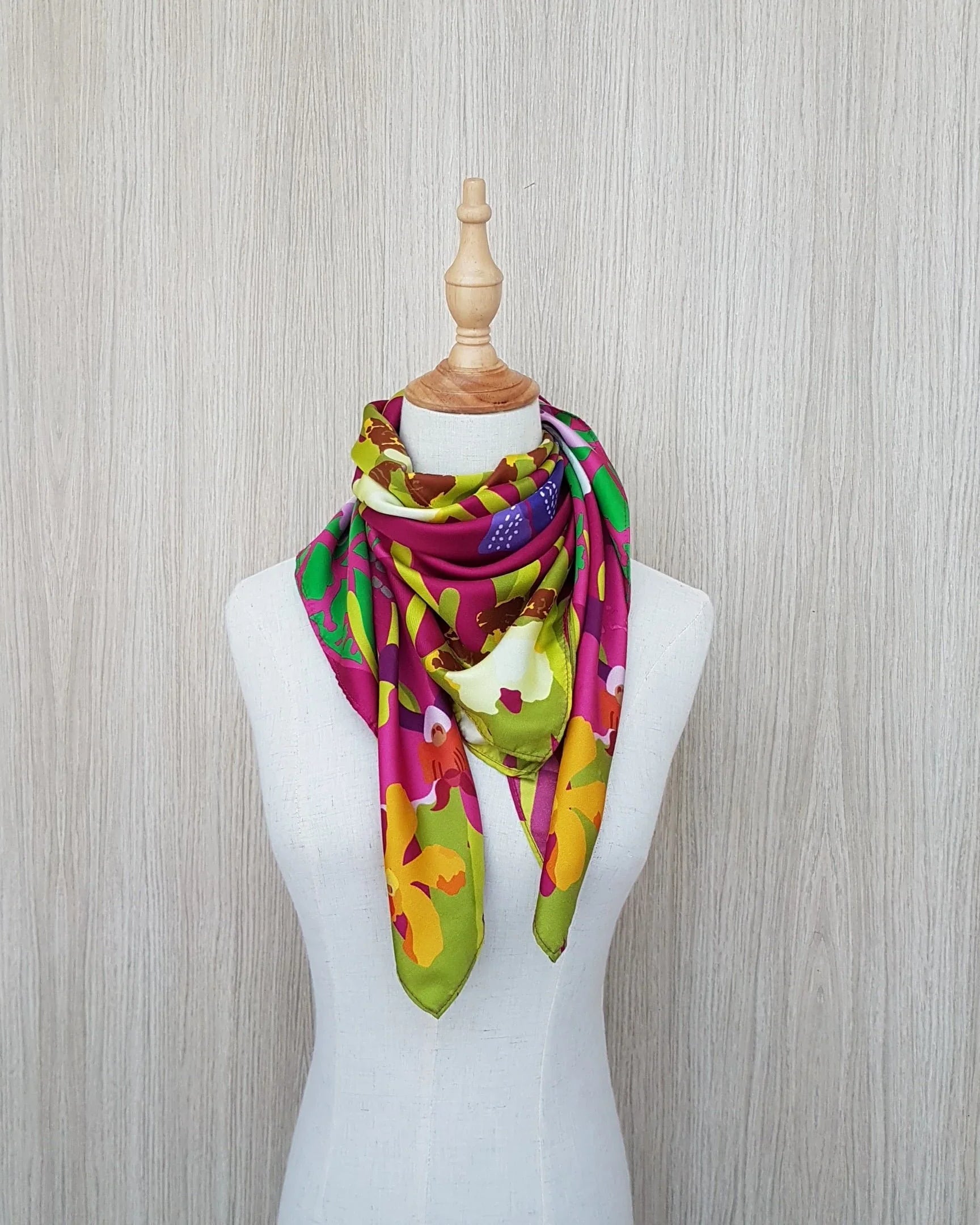 BINARY STYLE | Ochidea Silk Square Scarf 87x87cm