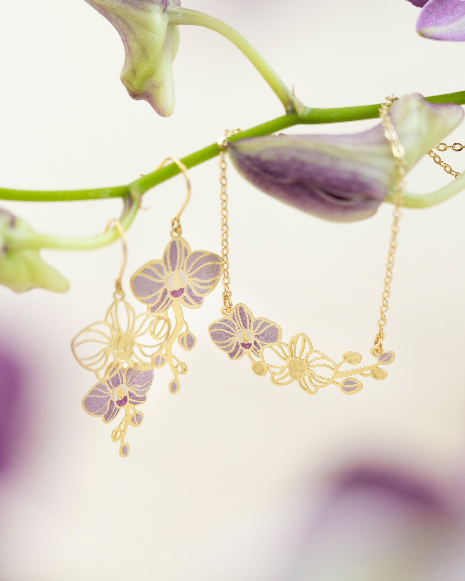EMBRACE JEWELLERY | Orchid Necklace