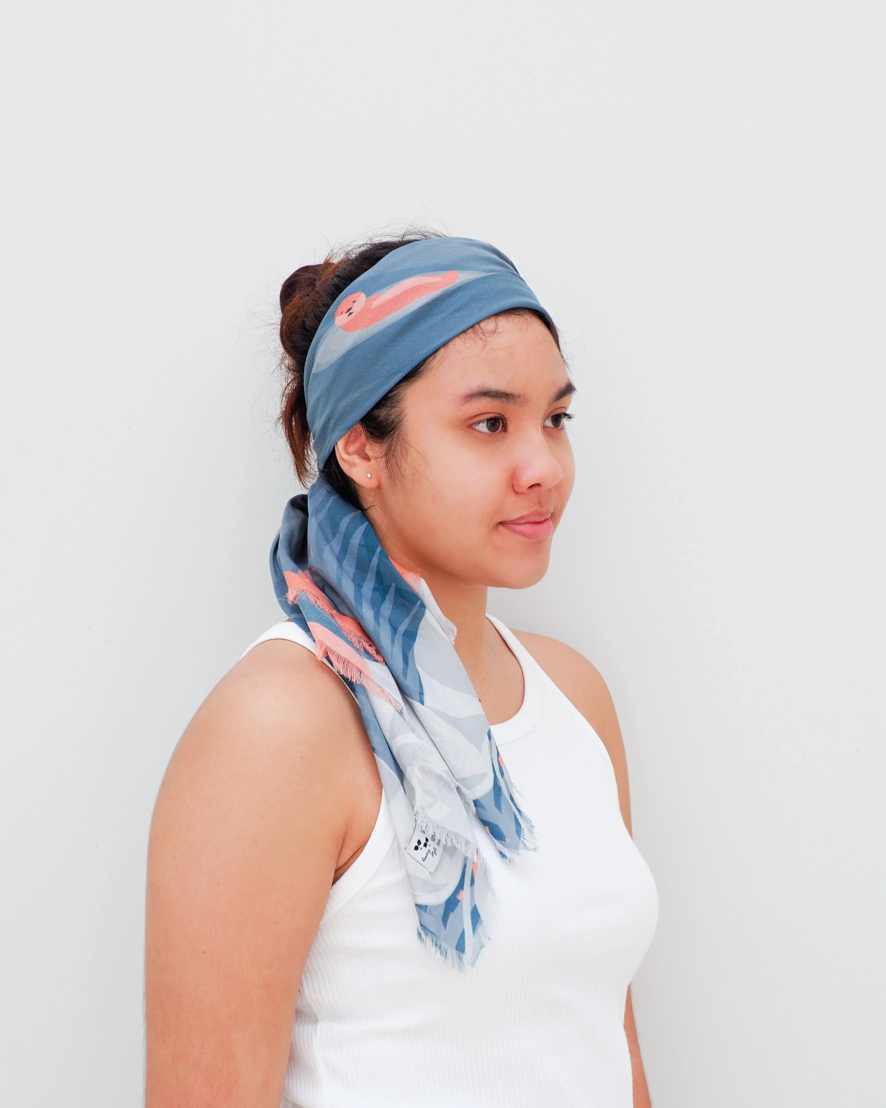 BINARY STYLE | Playful Otters 115x115cm Square Scarf