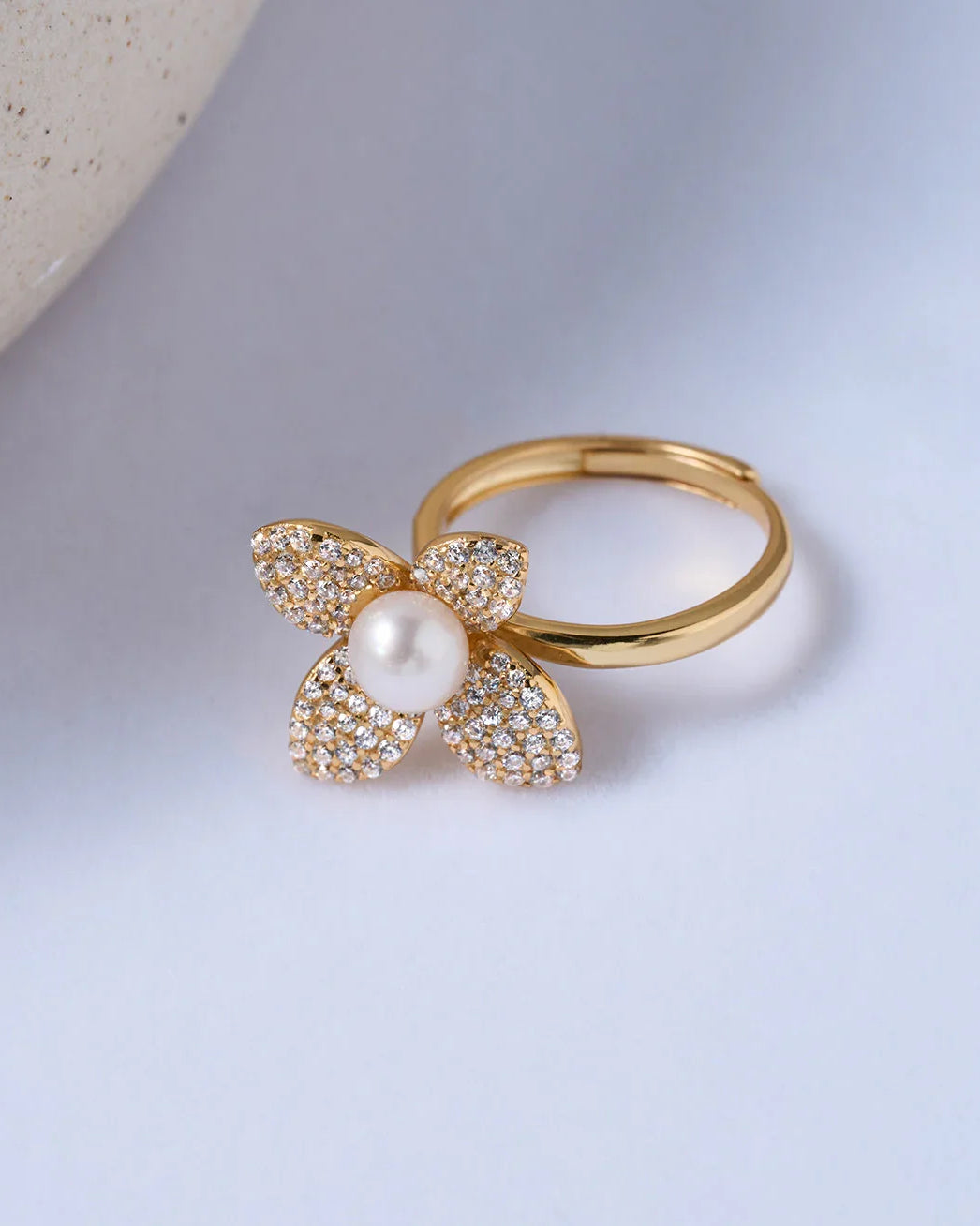PEARLY LUSTRE | Top Grade Freshwater Pearl Rings WR00293 | BLOOM