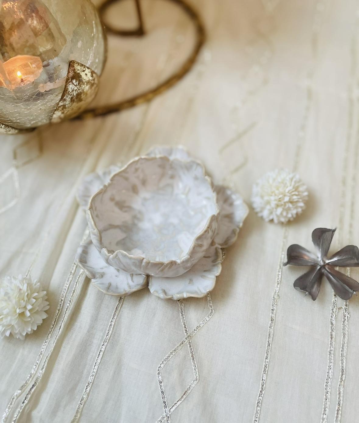 CERAMICS BY JAS | Handmade Ceramic Layered Flower Holder M