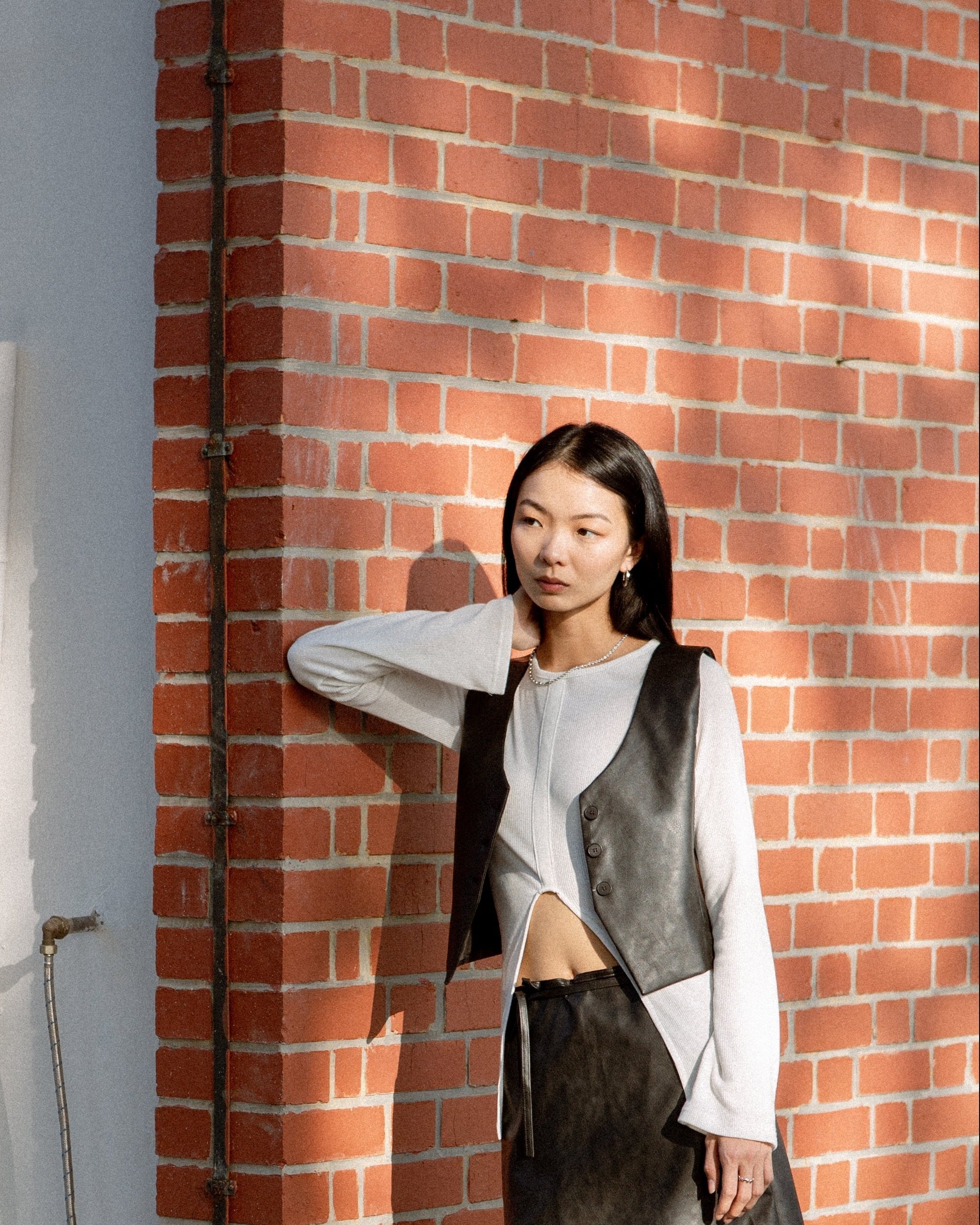 SAERO COLLECTIVE | Hae Structured Vest | Black