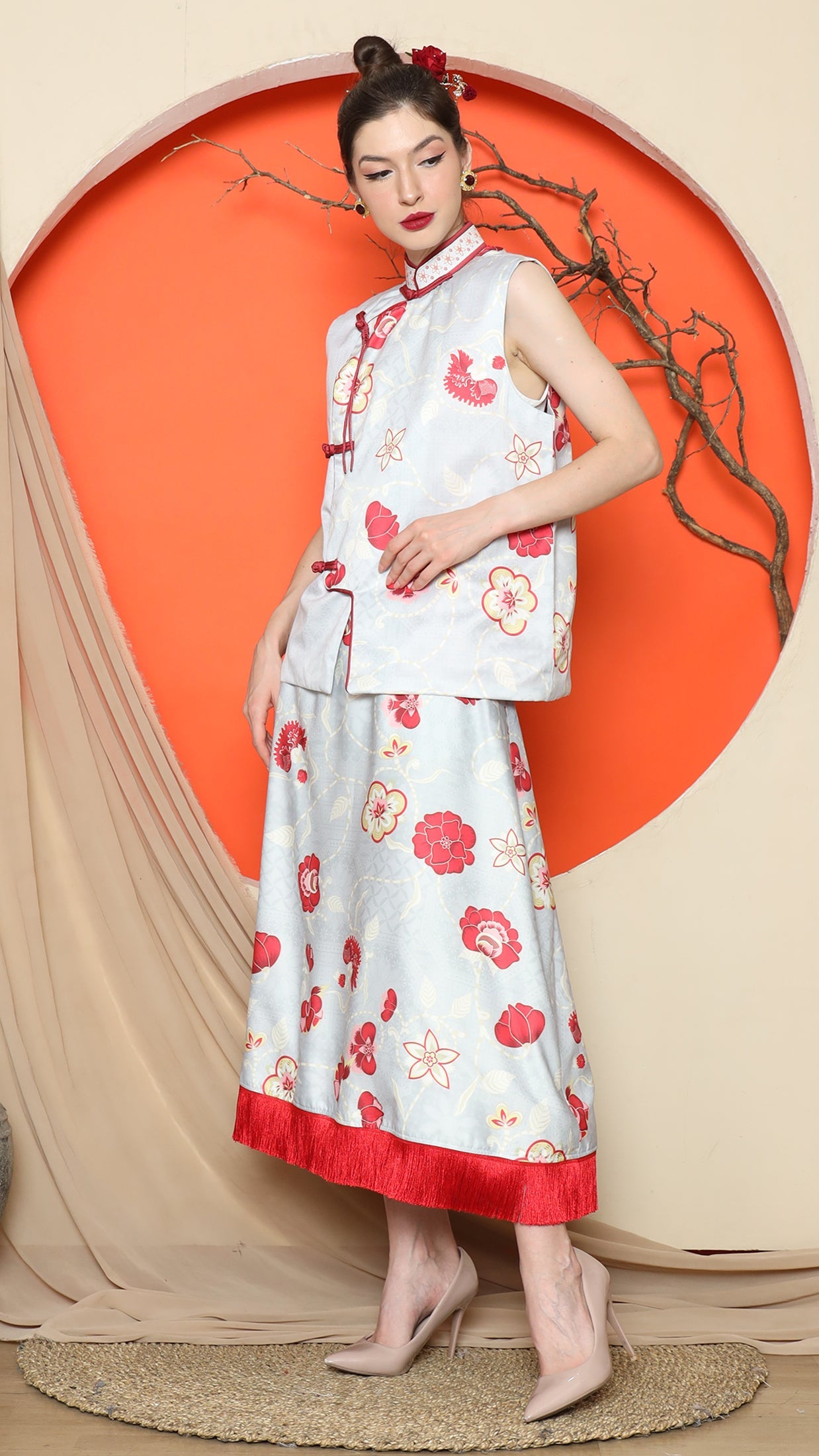 KANZI COLLECTION | Grey Cheongsam Floral Vest With Floral Skirt