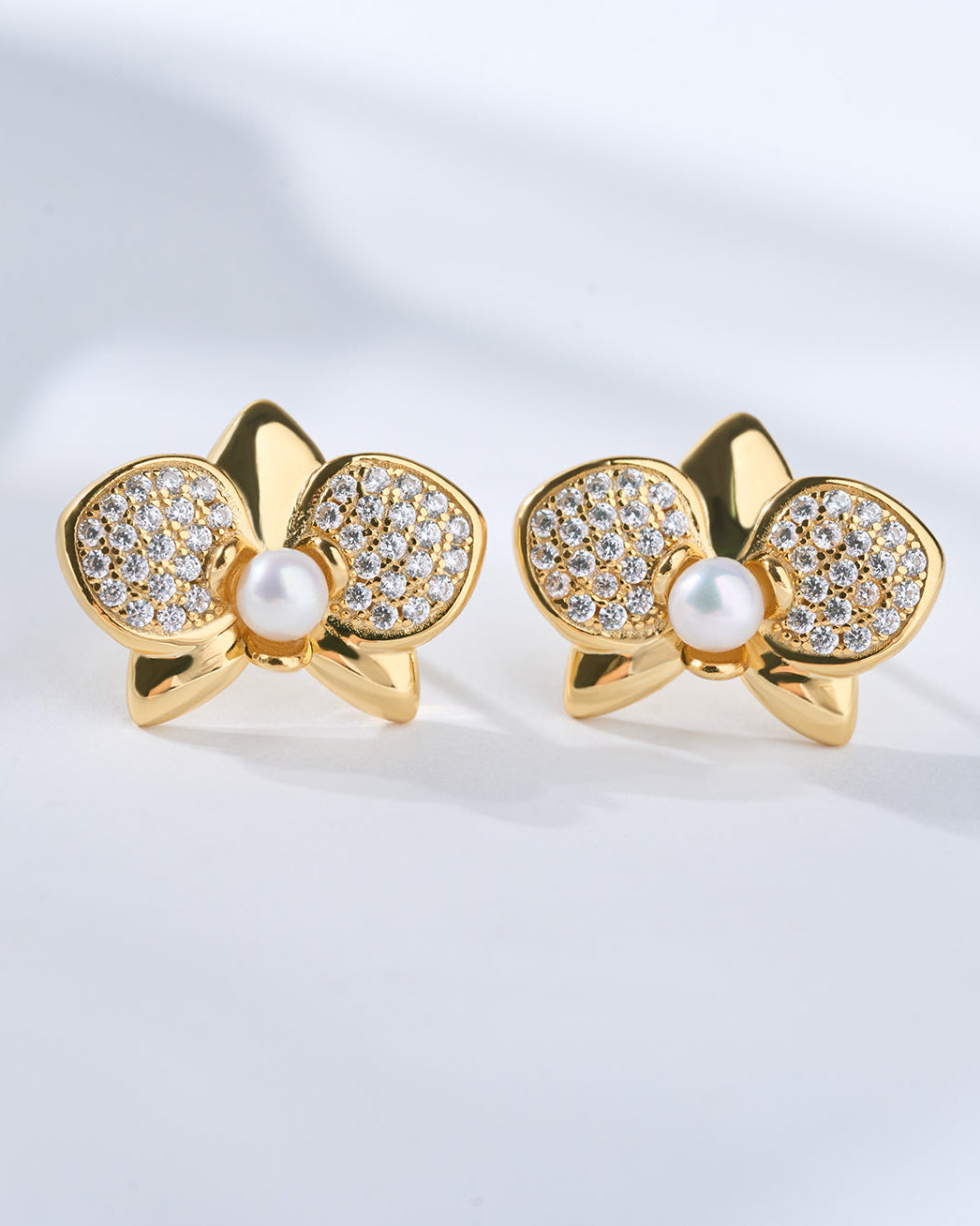 PEARLY LUSTRE | Top Grade Freshwater Pearl Earrings WE00851 | ORCHID