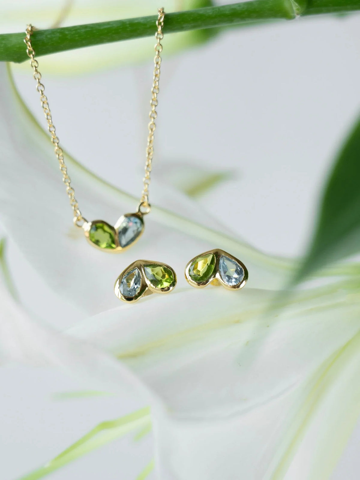 EMBRACE JEWELLERY | Toi & Moi Studs