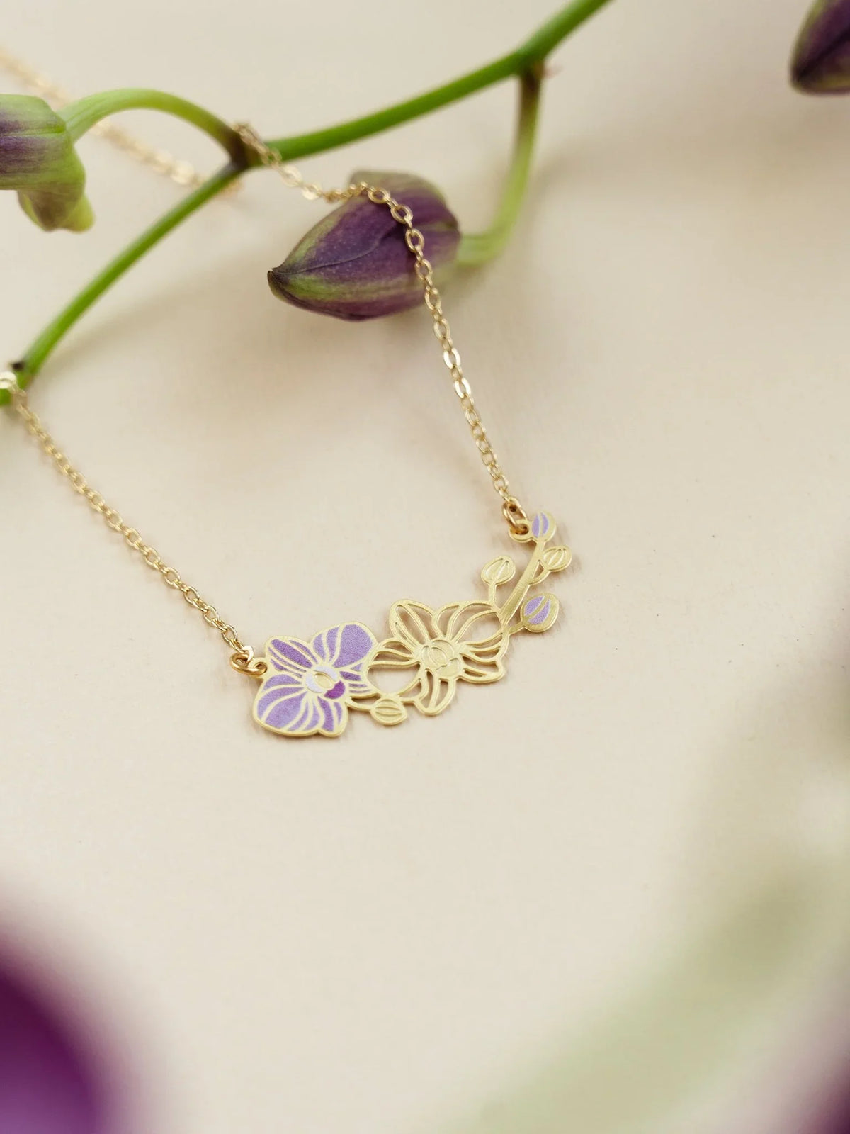 EMBRACE JEWELLERY | Orchid Necklace