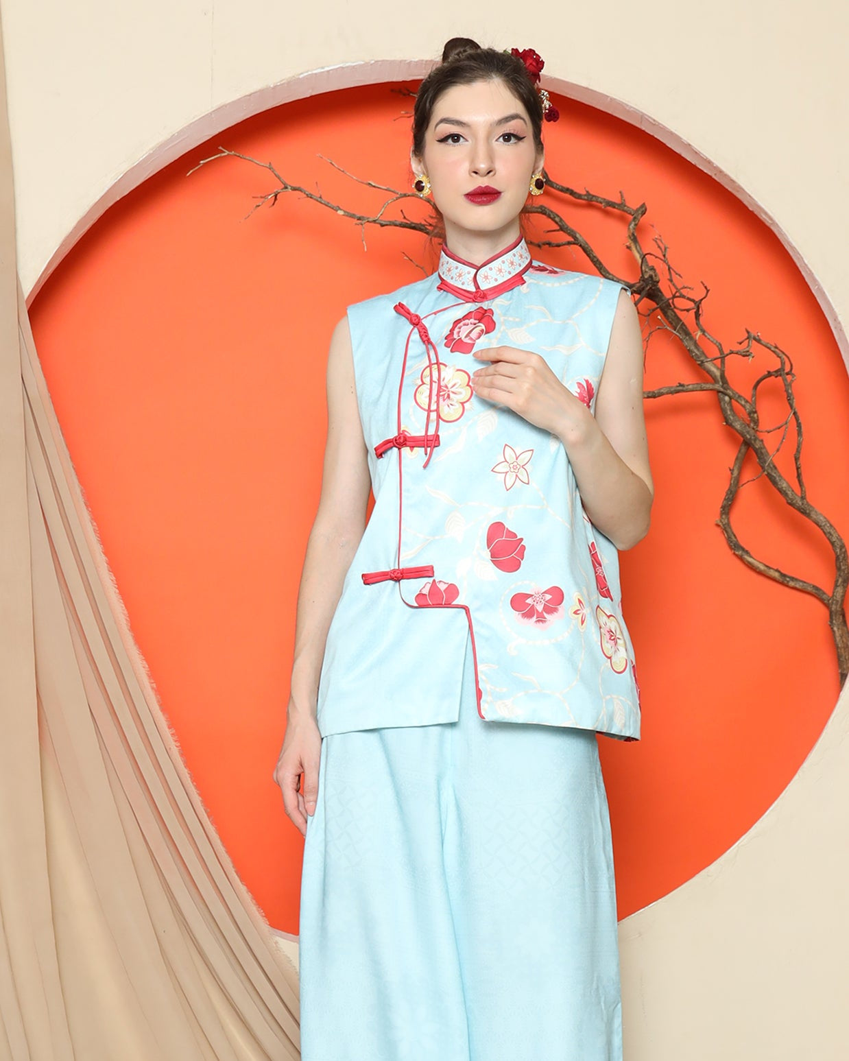 KANZI COLLECTION | Blue Cheongsam Floral Vest With Pant Set