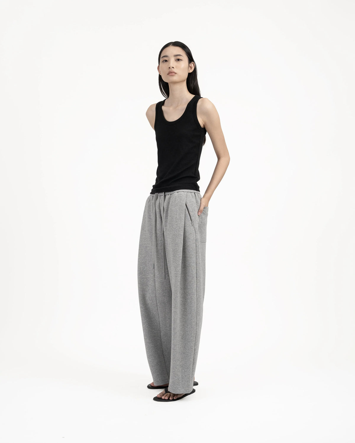GRAYE | Modal-Cashmere Tank | Black