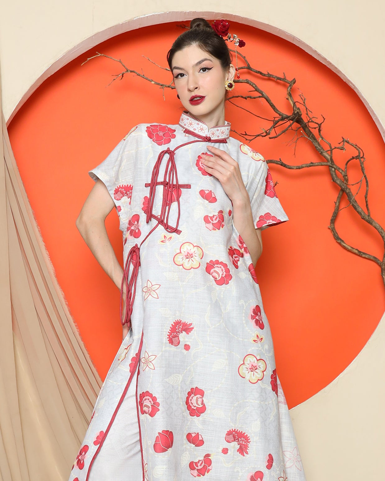 KANZI COLLECTION | Grey Oriental Floral Cheongsam