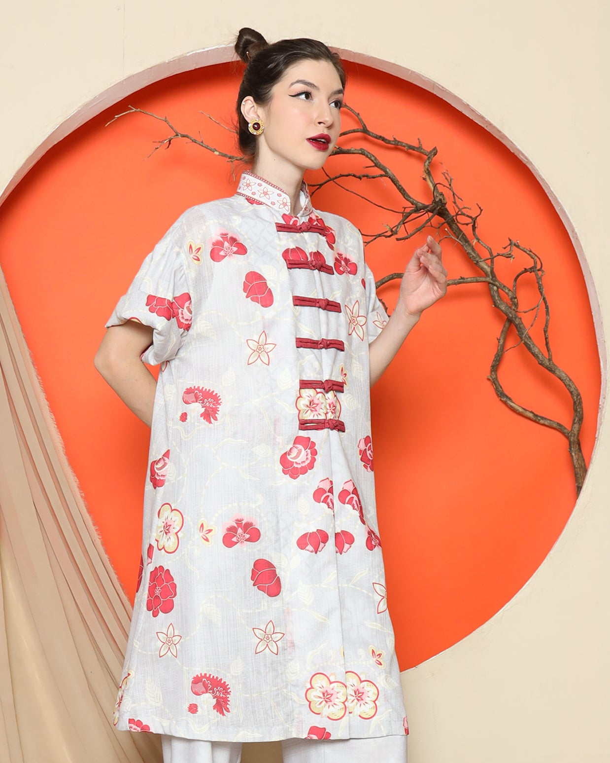 KANZI COLLECTION | Grey Floral Cheongsam Pant Set