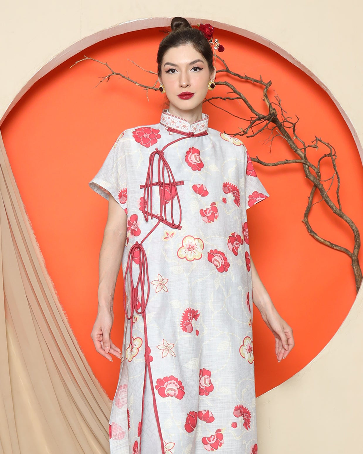 KANZI COLLECTION | Grey Oriental Floral Cheongsam