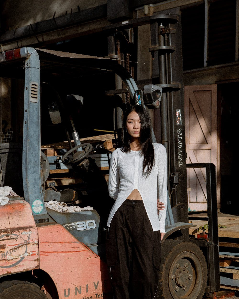 SAERO COLLECTIVE | Split Layer Top | Ivory