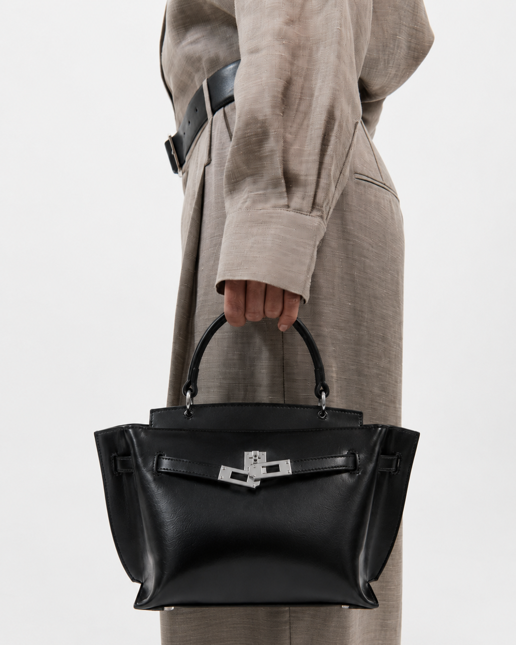 WU HAUS | Le H 30 Black Leather Top Handle Bag