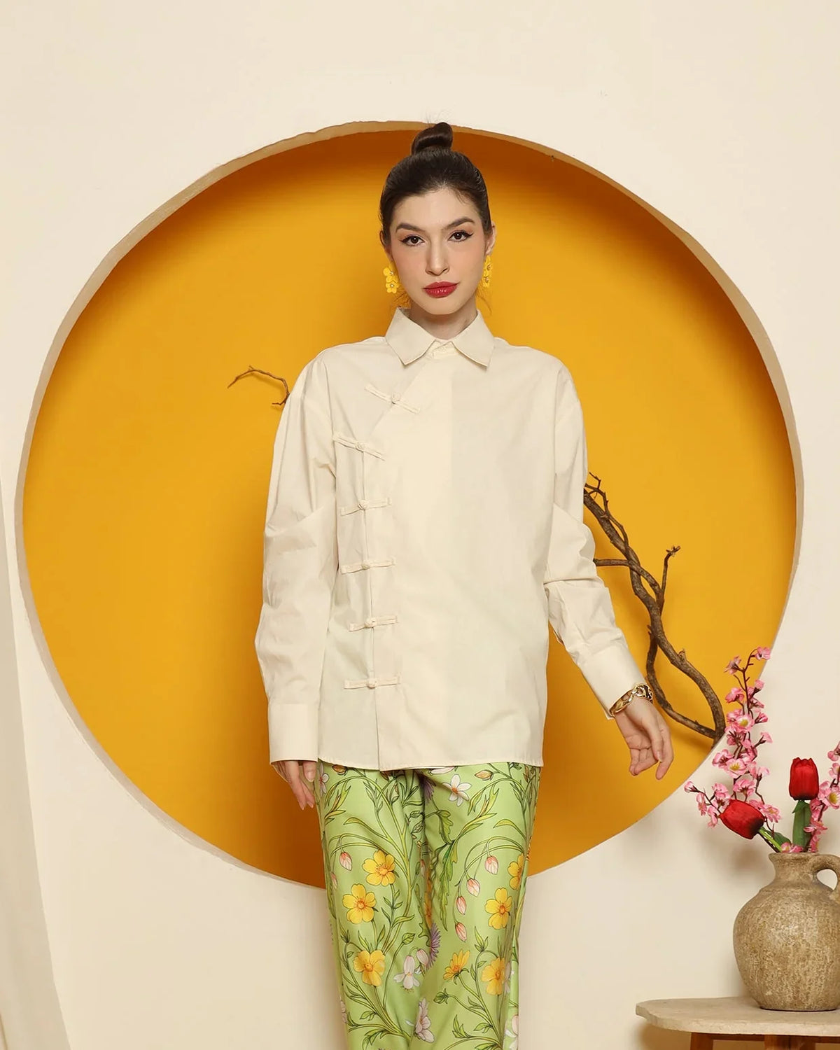 KANZI COLLECTION | Cheongsam Shirt With Green Flower Pants Set