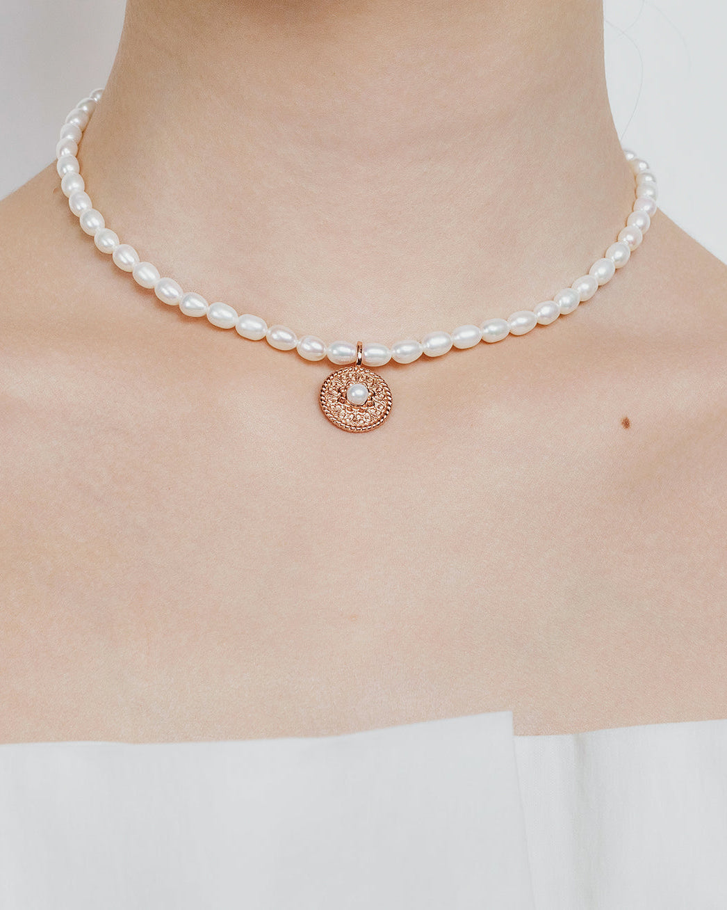 PEARLY LUSTRE | Asian Civilisations Museum Freshwater Pearl Necklace WN00703 | ACM Collection