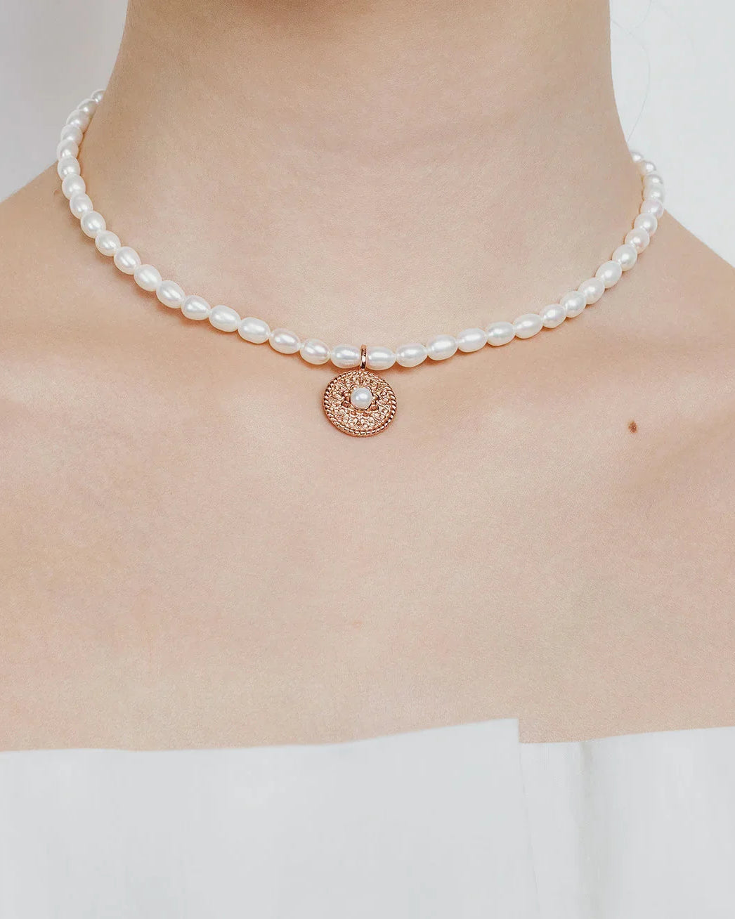PEARLY LUSTRE | Asian Civilisations Museum Freshwater Pearl Necklace WN00703 | ACM Collection