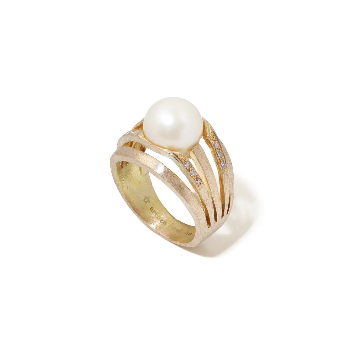 Unique Engagement Rings in Singapore