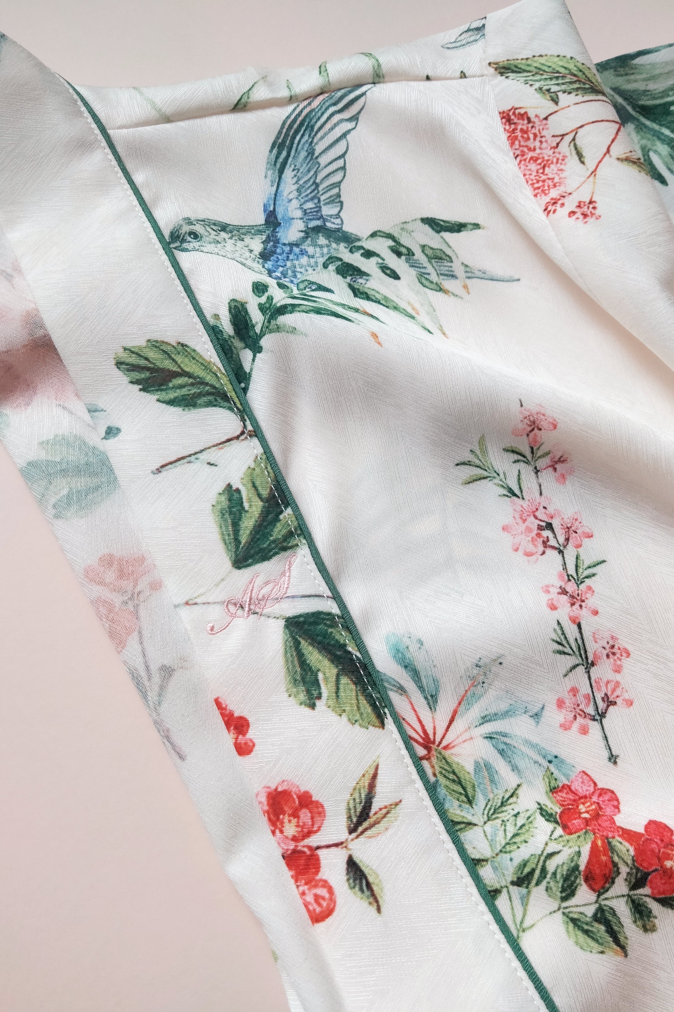 BELLS & BIRDS | Paradiso Floral Robe