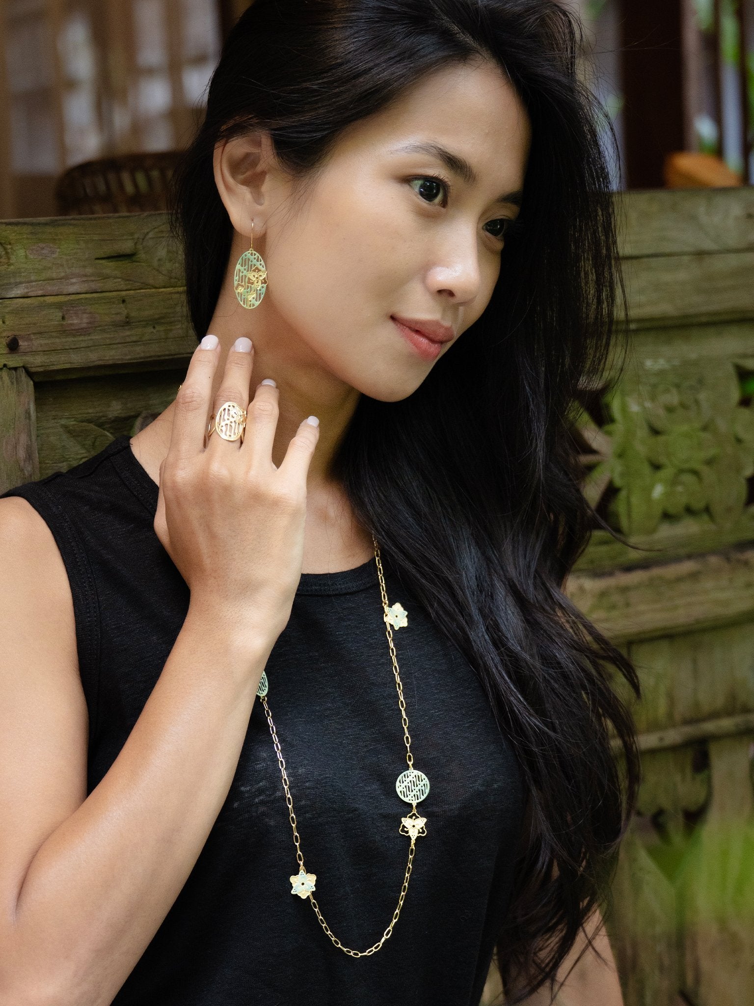 EMBRACE JEWELLERY | Parang Floral Earrings